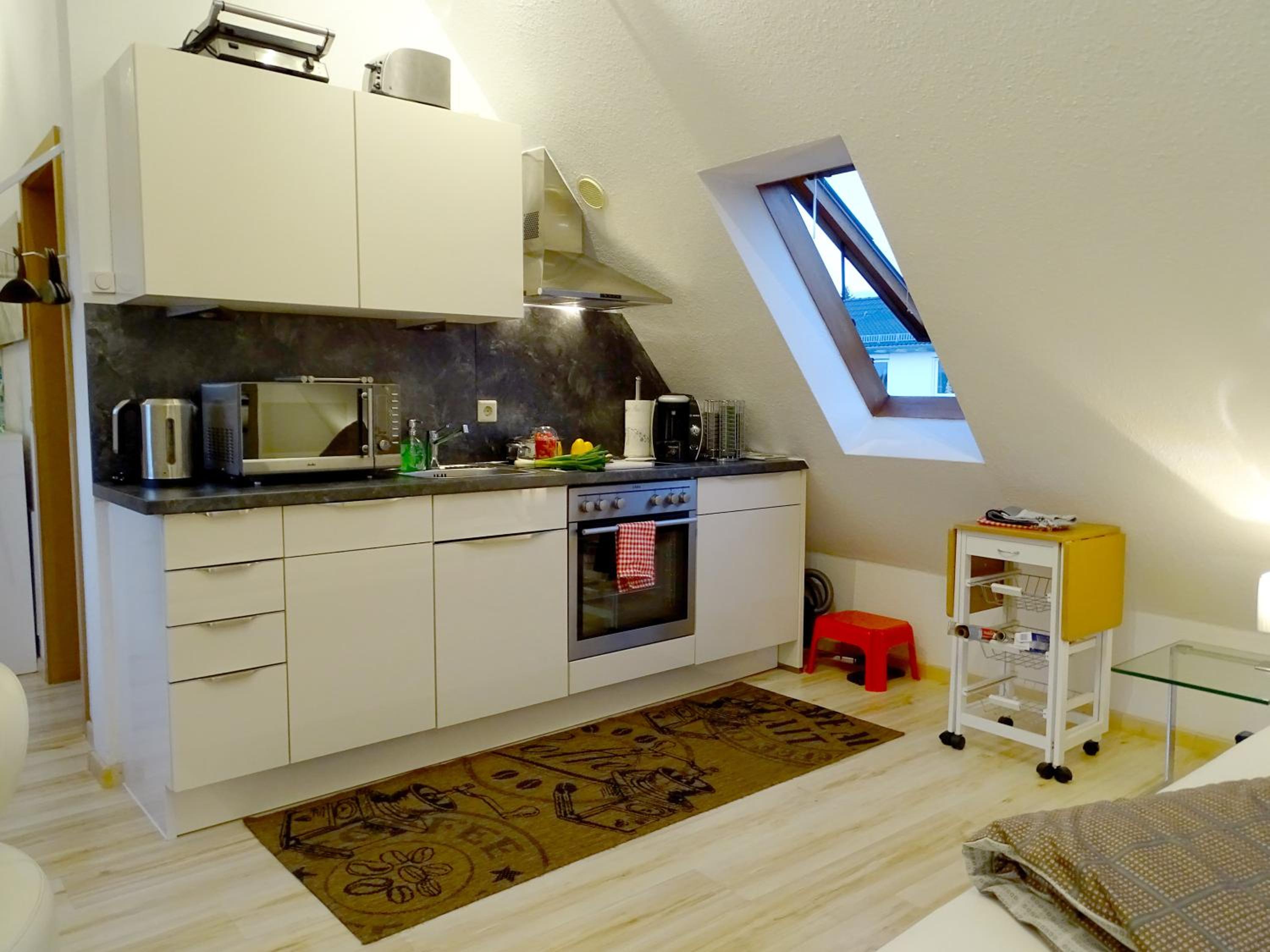 Studio Apartment - Photo 30