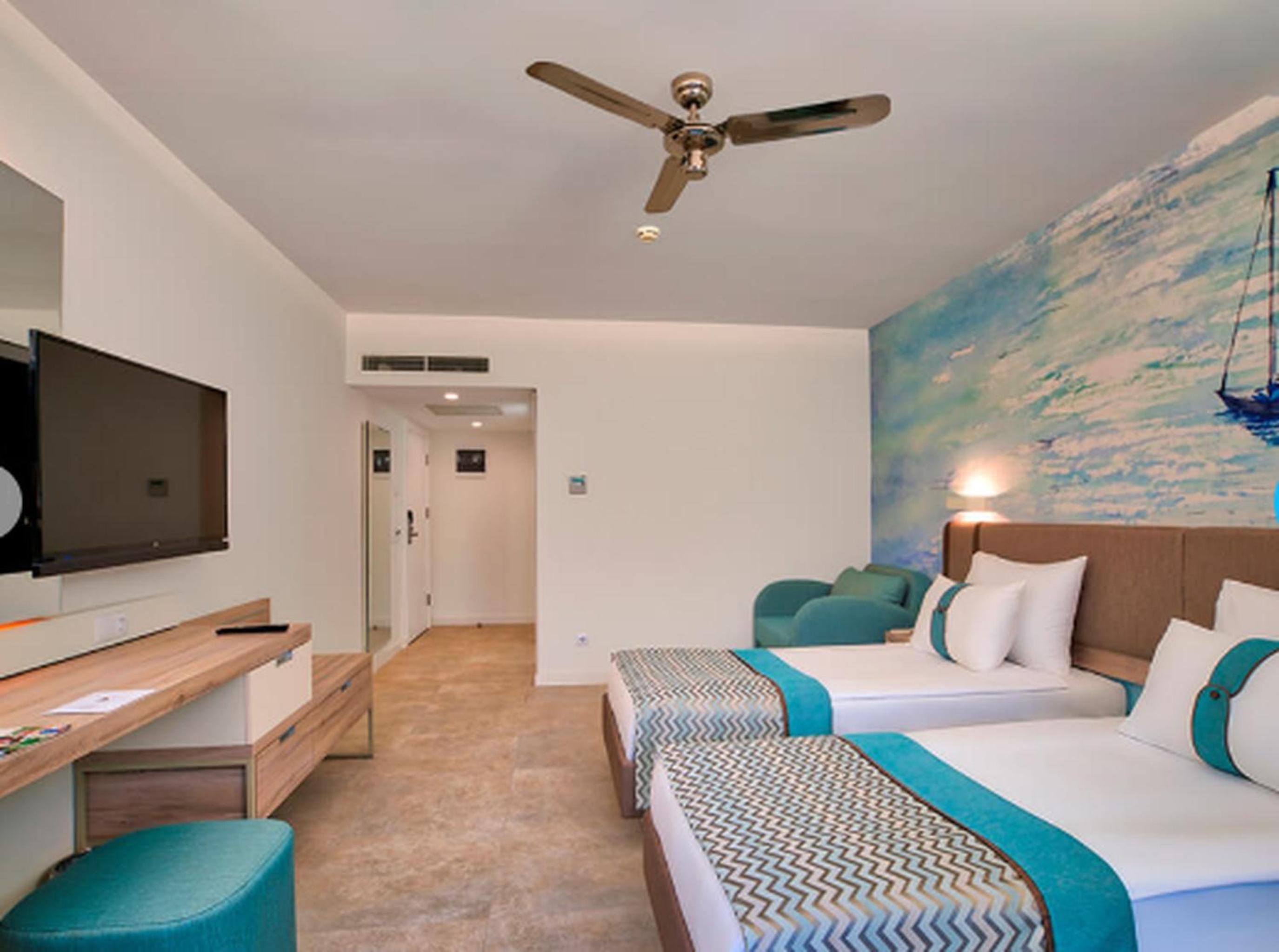 Standard Double Room - Photo 9