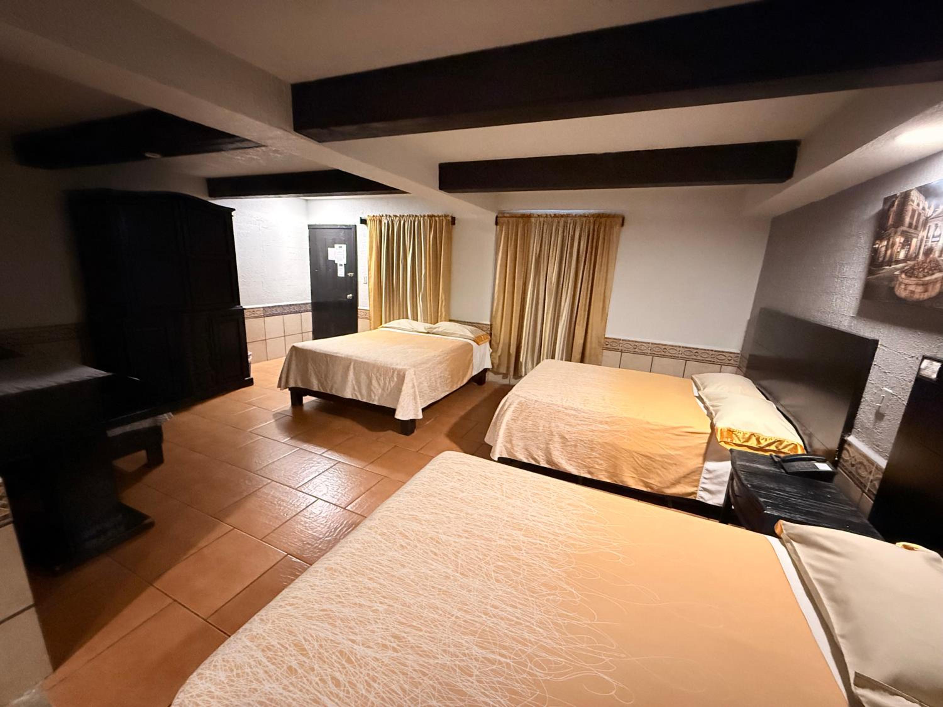 Quadruple Room photo 1