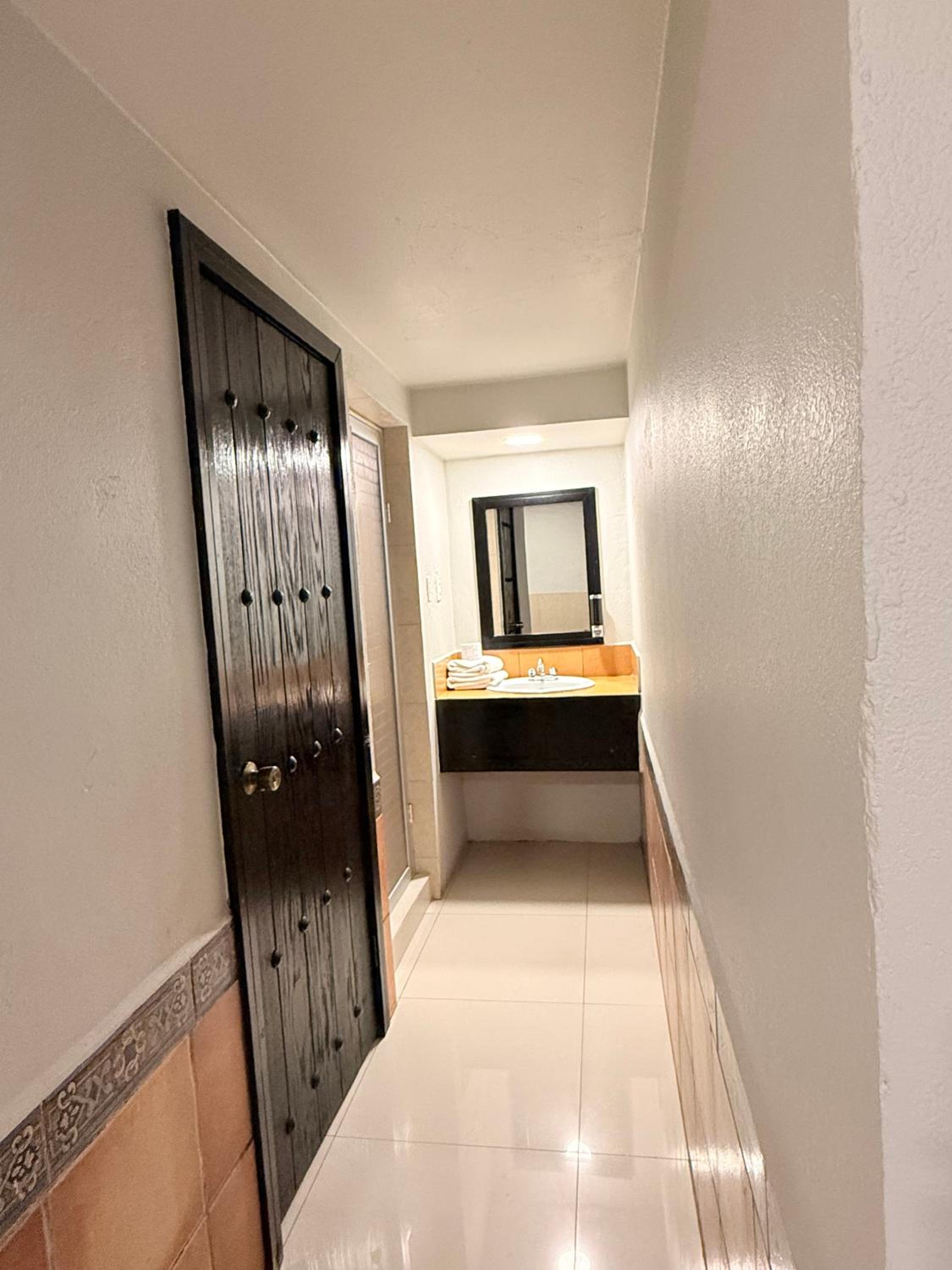 Suite with Spa Bath photo 1