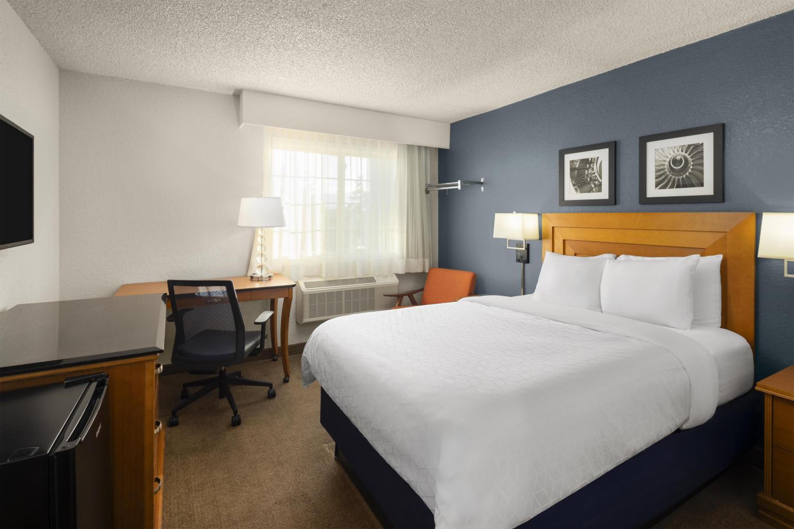 Double Room - Non-Smoking  photo 1
