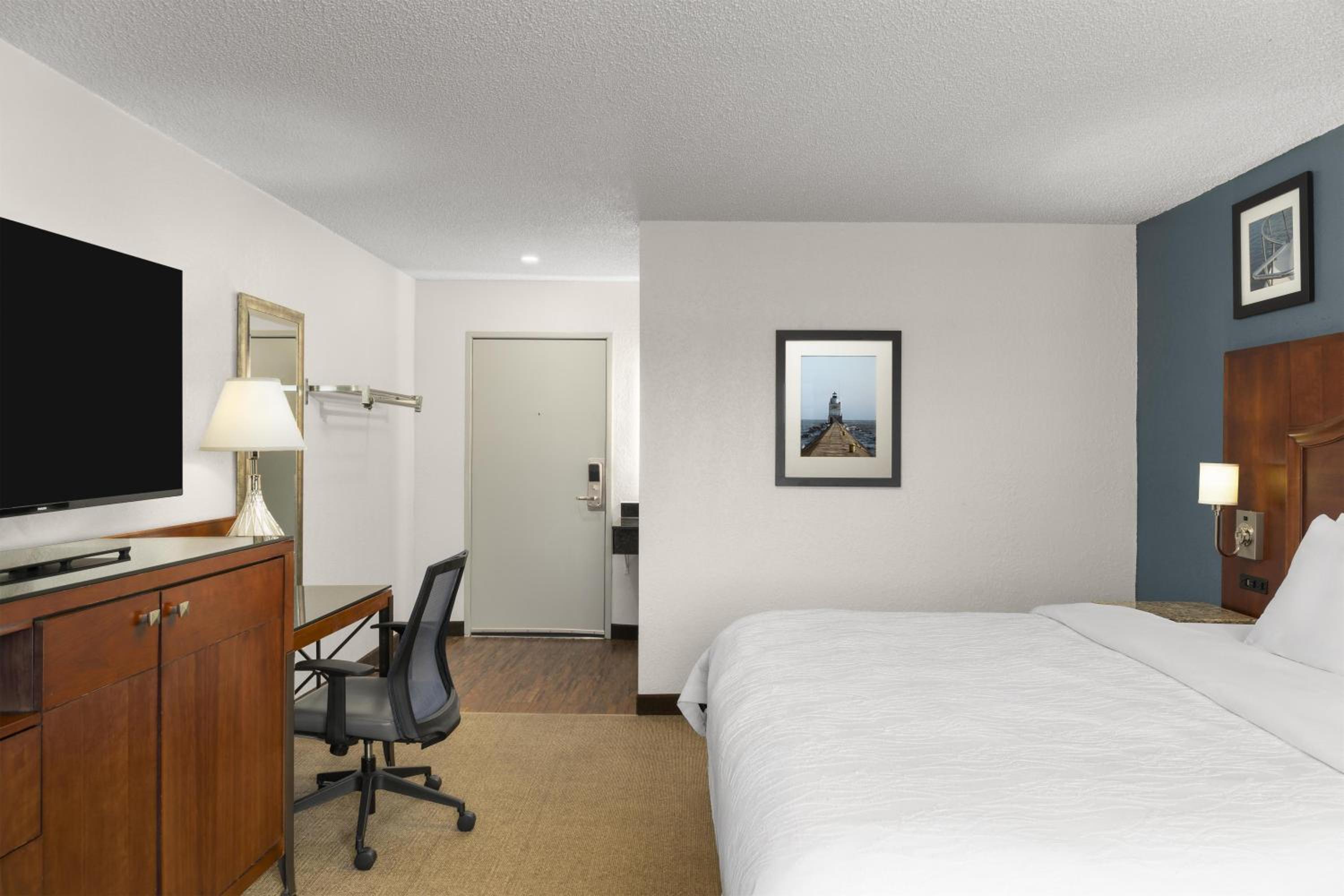 King Room - Non-Smoking