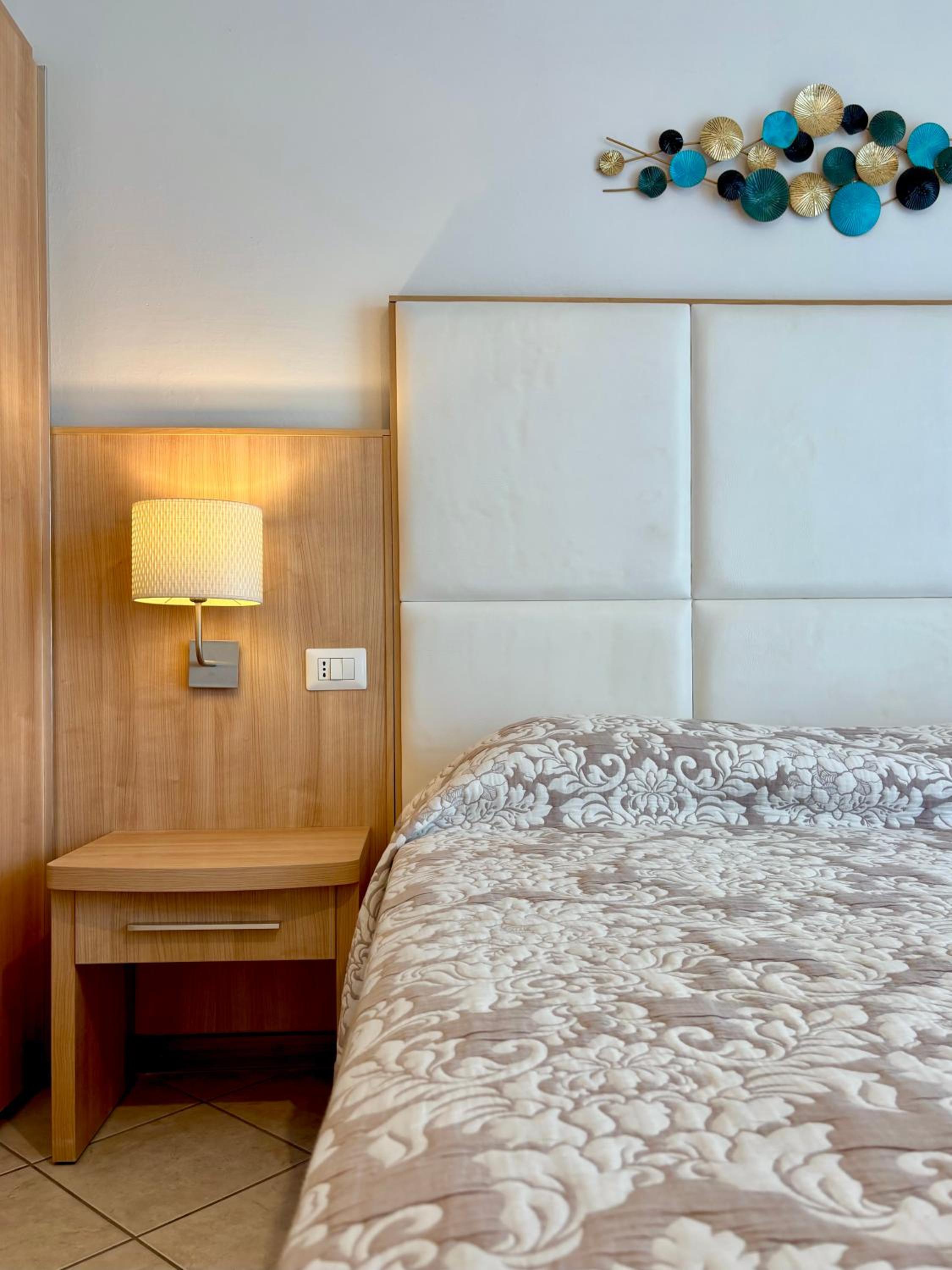 Double Queen Room with Balcony and Sea View