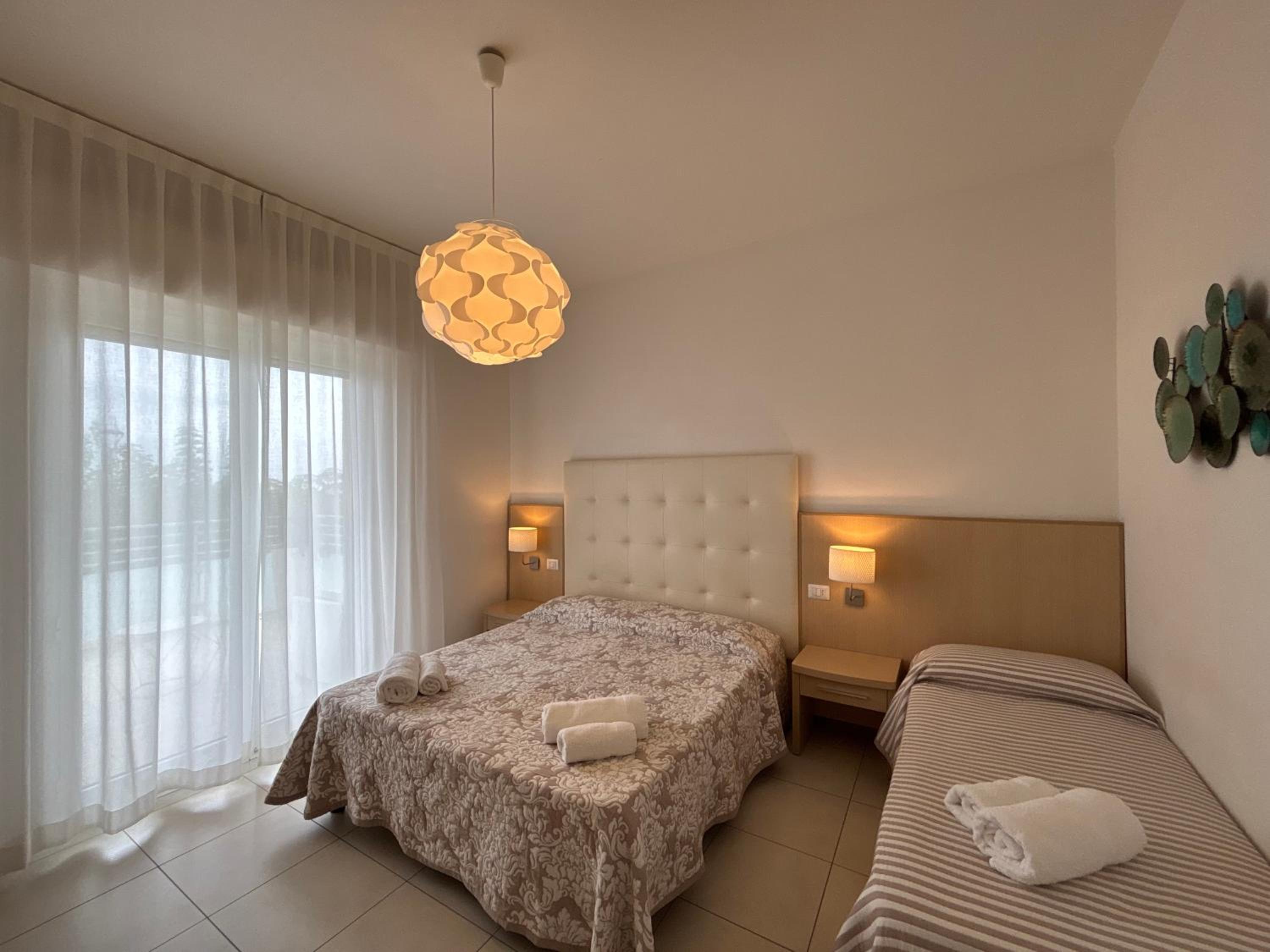 Triple Room with Terrace and Sea View