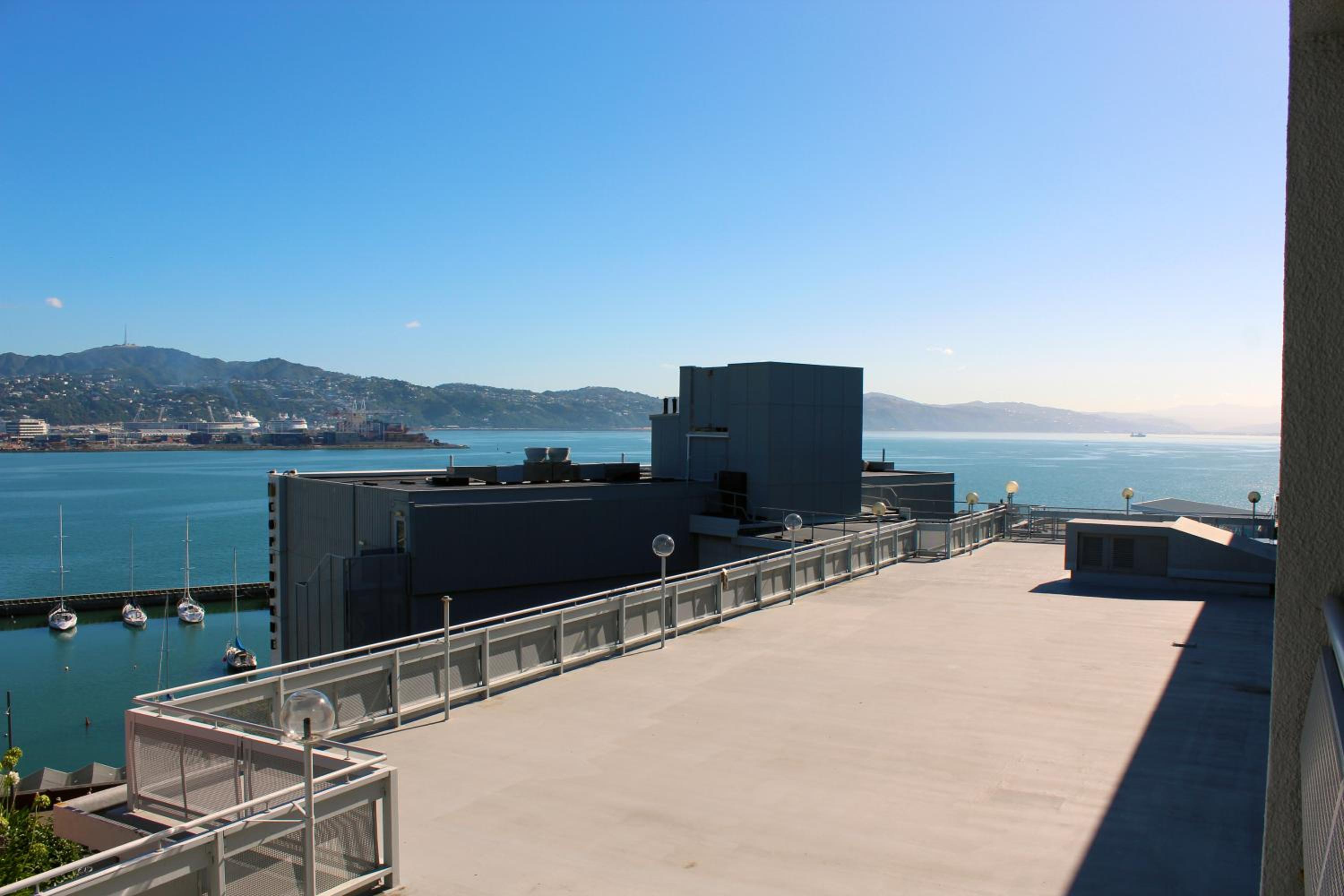 Premium Harbourview 1 King thumbnail 6