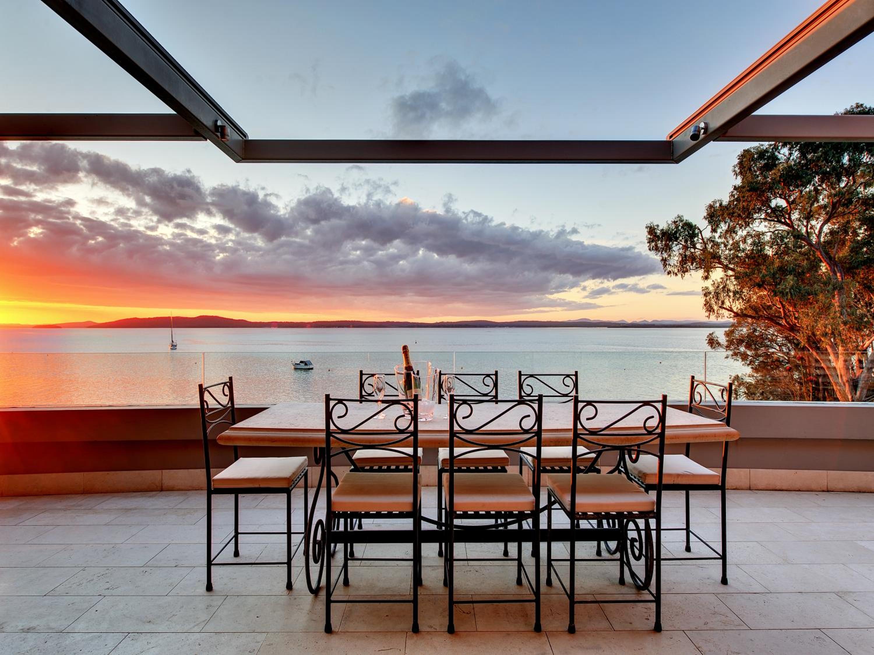 Luxury Four-Bedroom Penthouse 303 photo 3