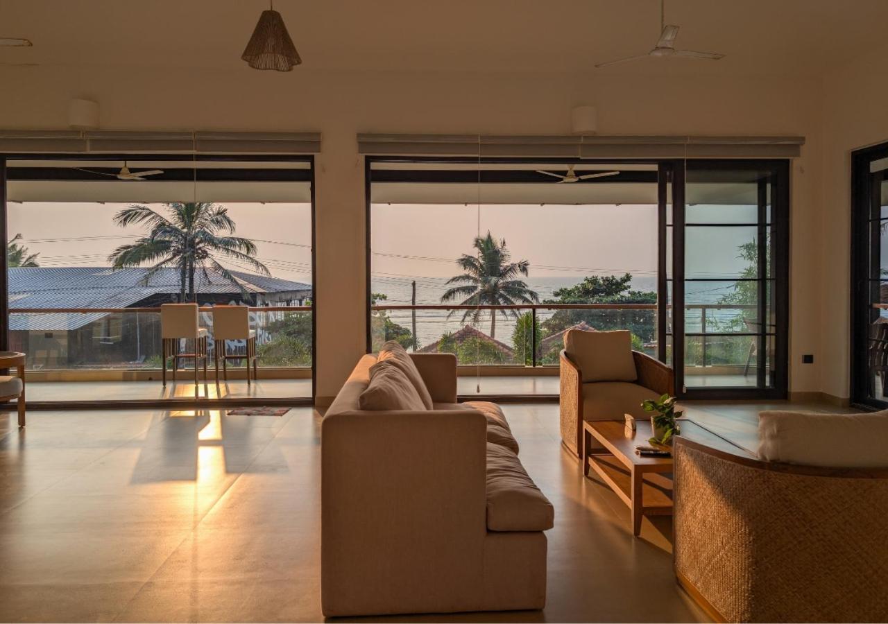Villa - Beach Front photo 3