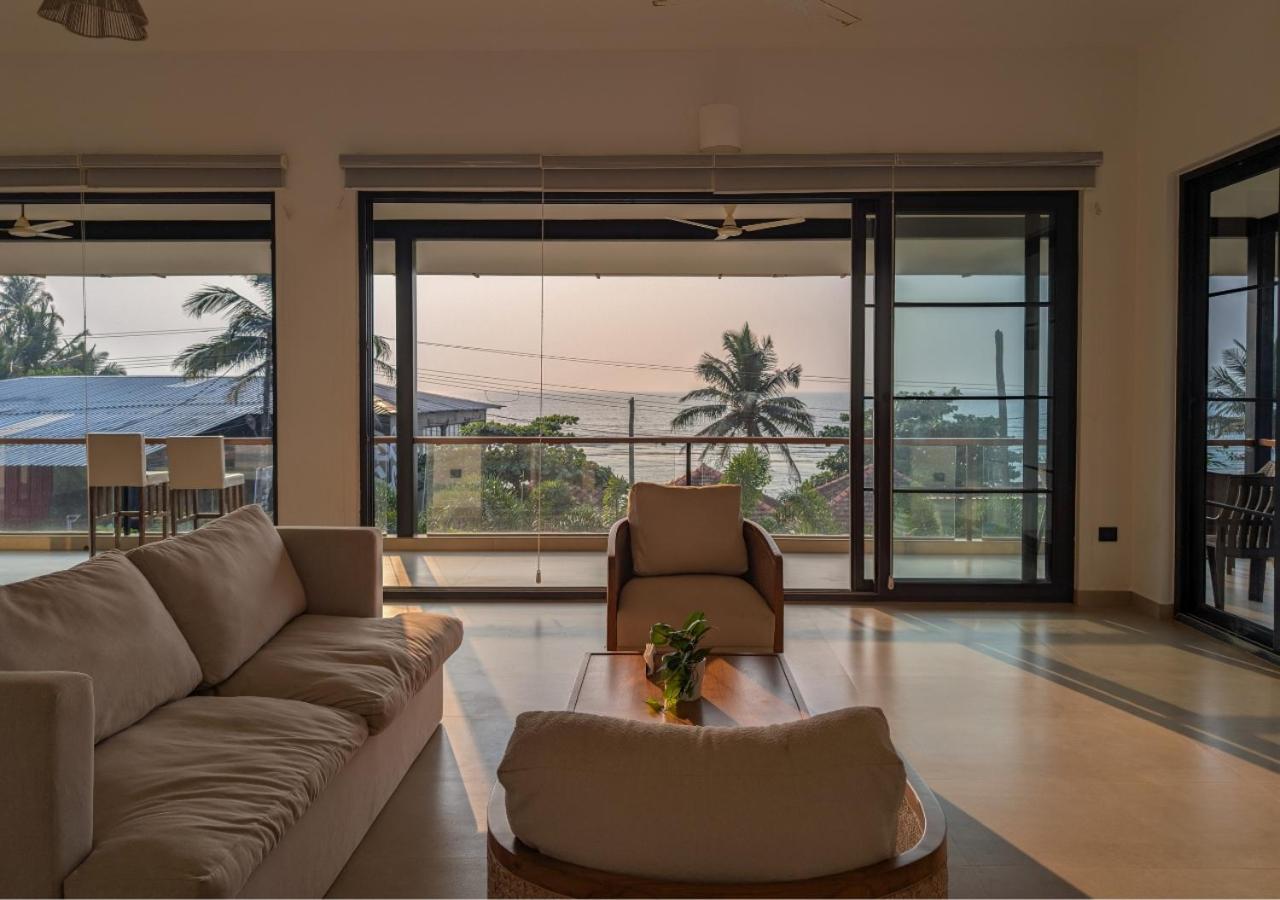 Villa - Beach Front photo 2