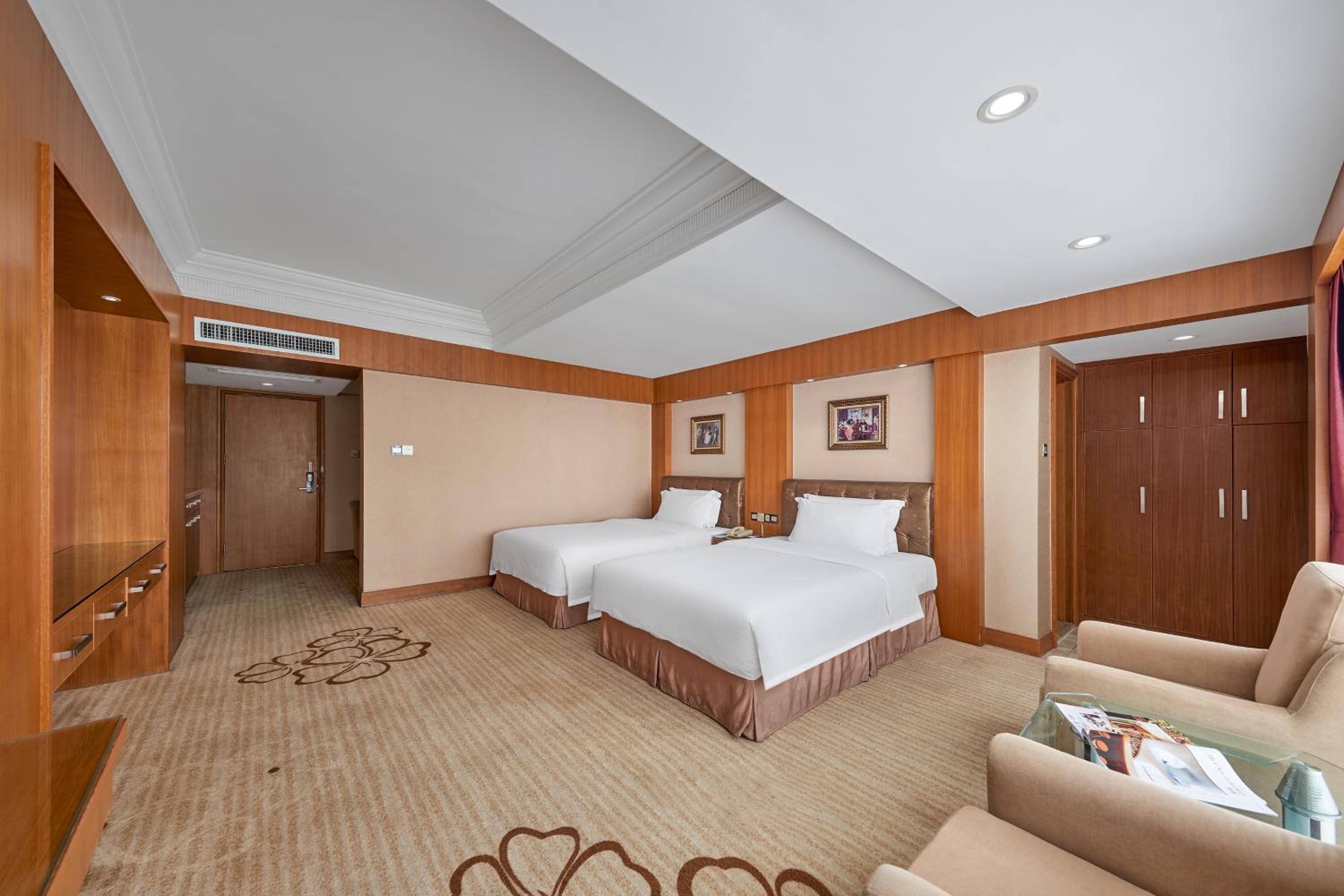 One-Bedroom Suite