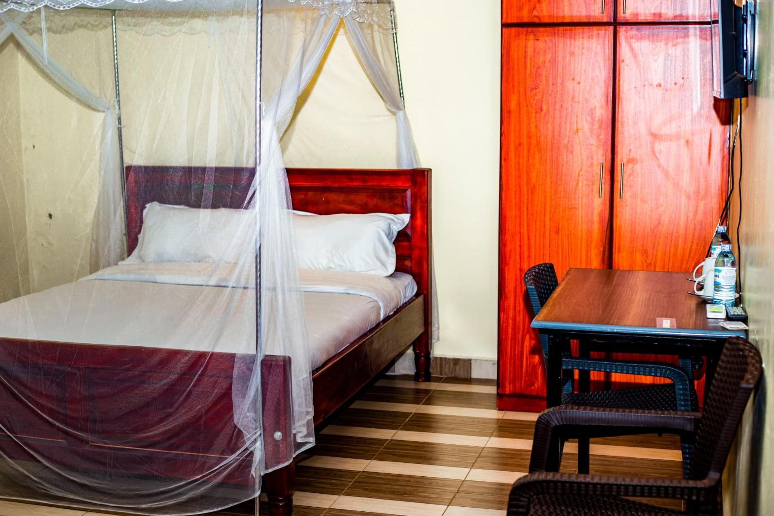 Single Room with Balcony photo 1