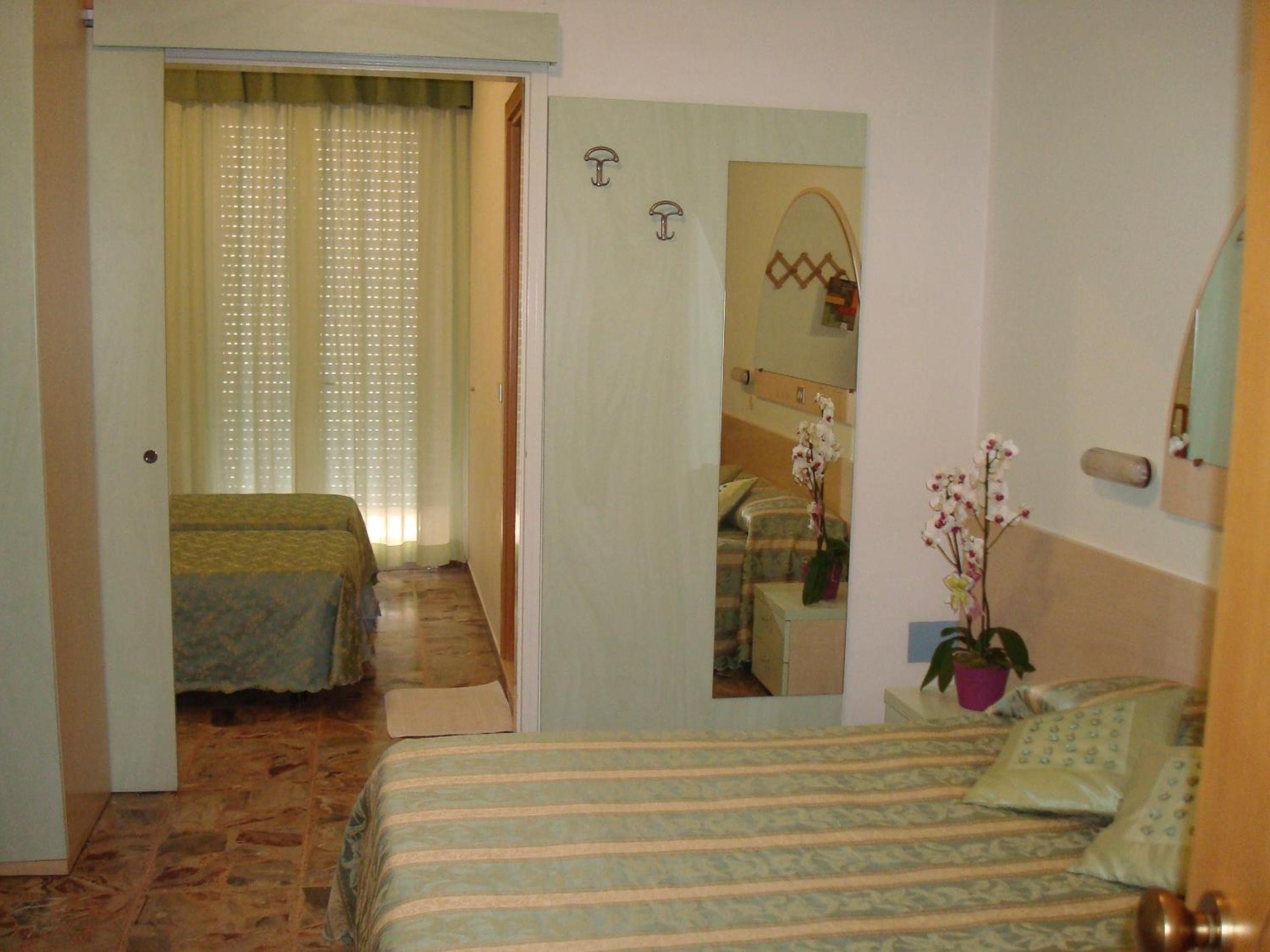 Quadruple Room photo 3