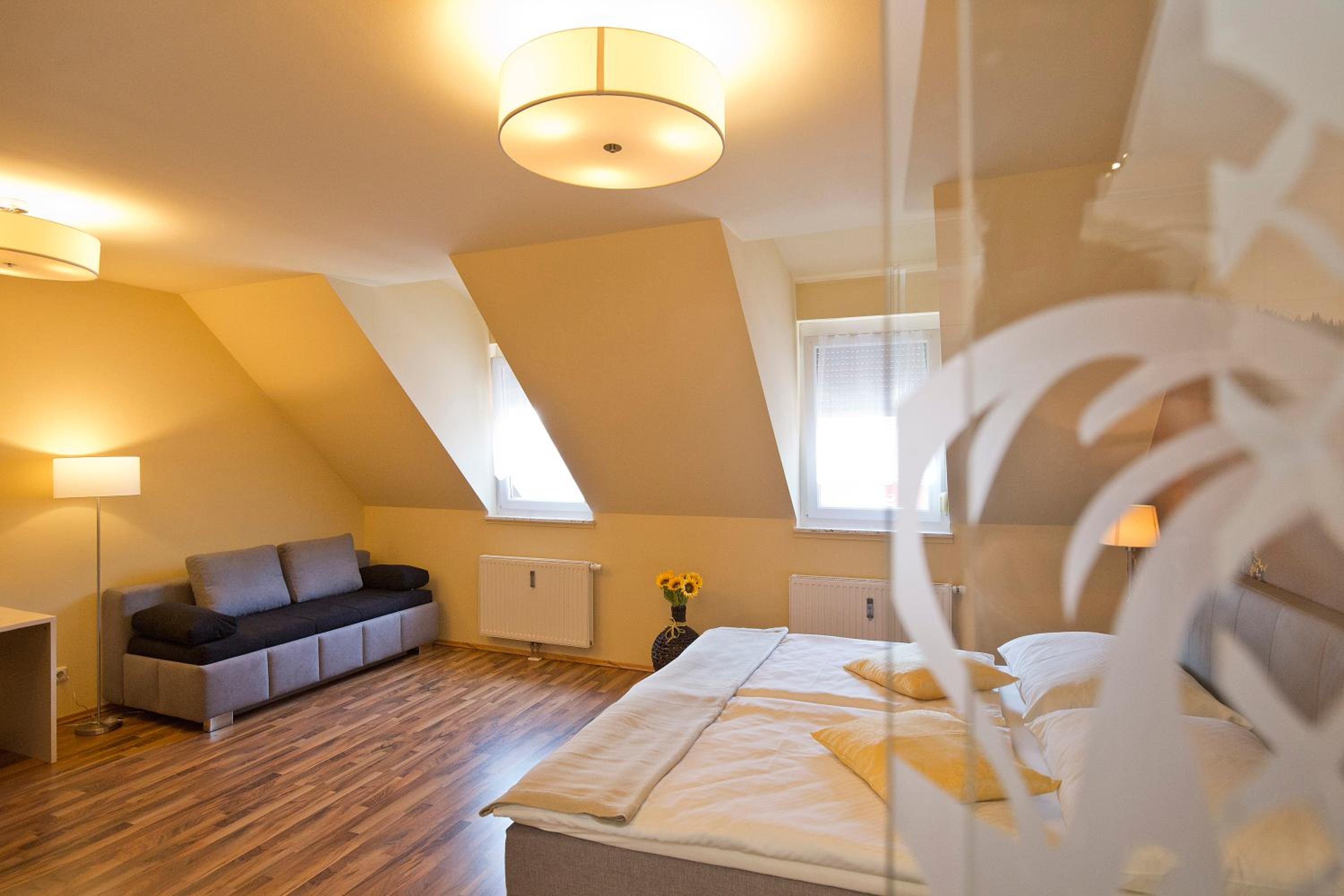 Deluxe Family Room - Photo 5