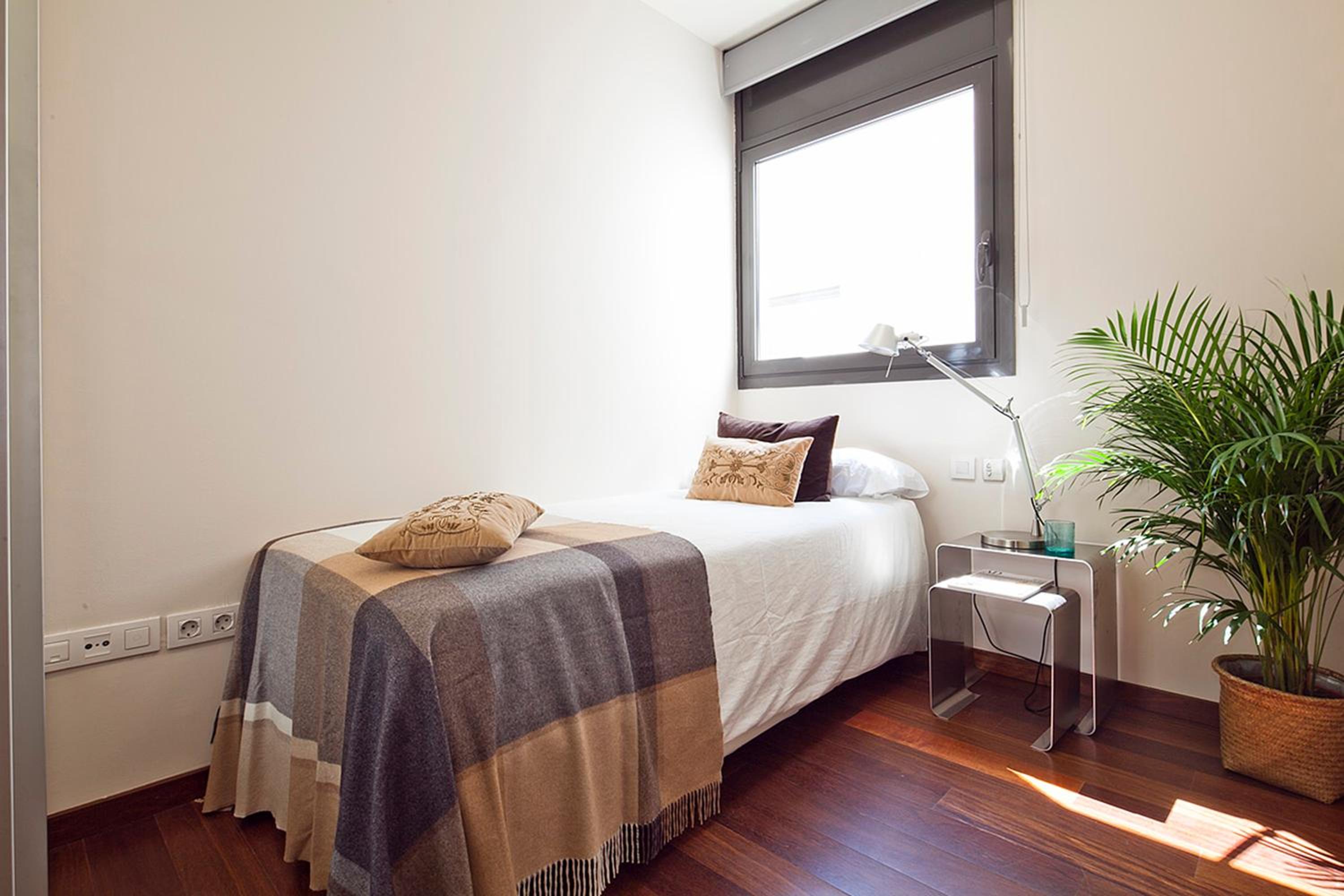 Apartment - Ground Floor photo 2