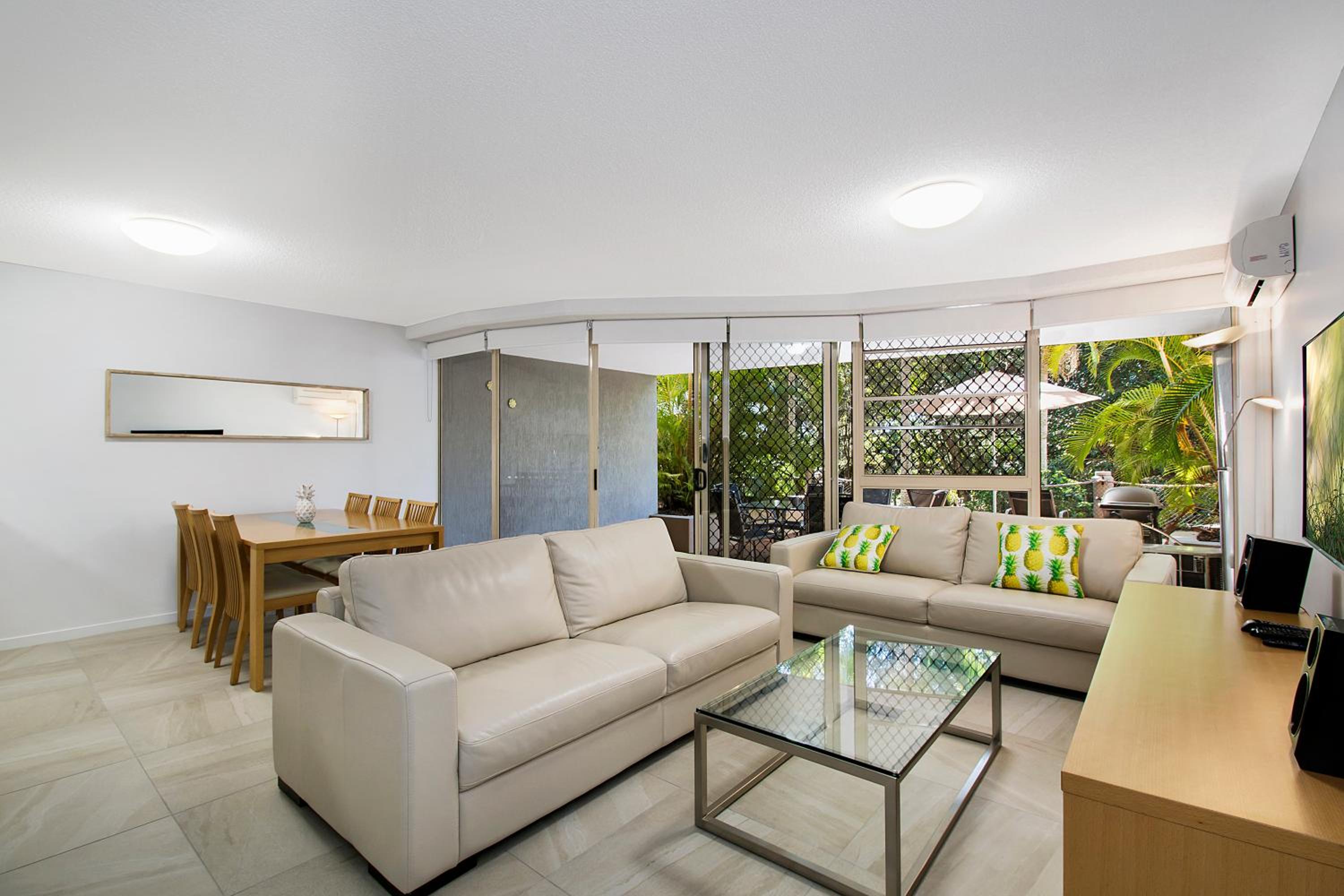 Two-Bedroom Apartment with Terrace photo 2