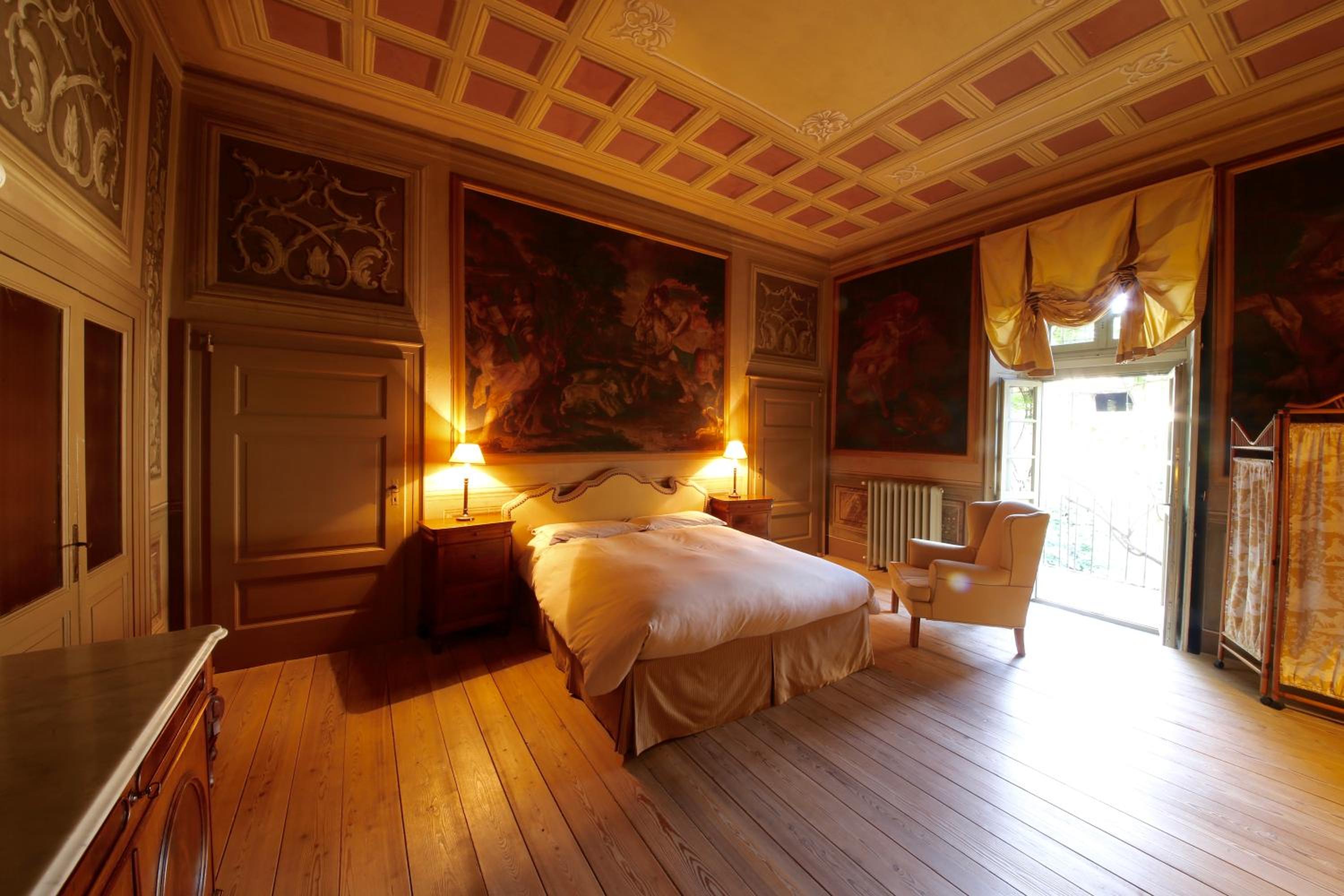 Three-Bedroom Villa photo 1