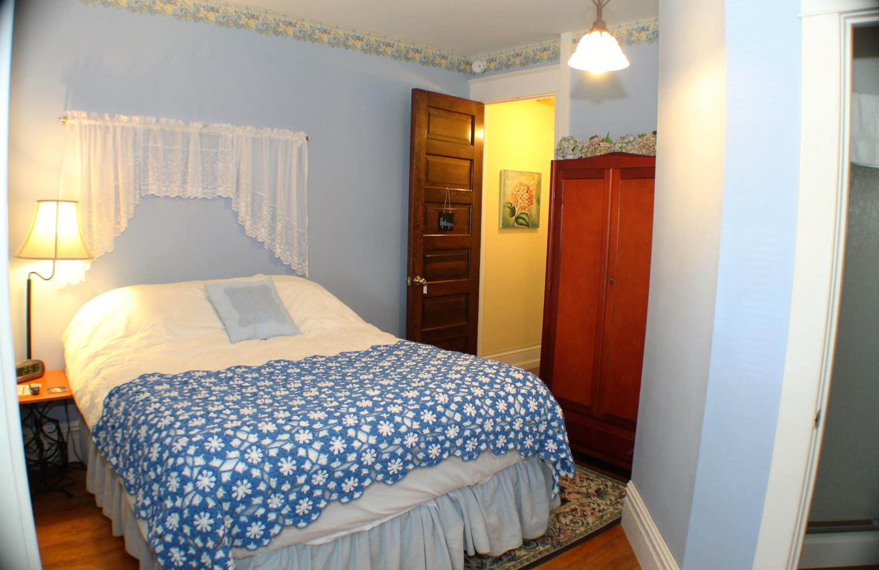 Double Room with Private Bathroom photo 1