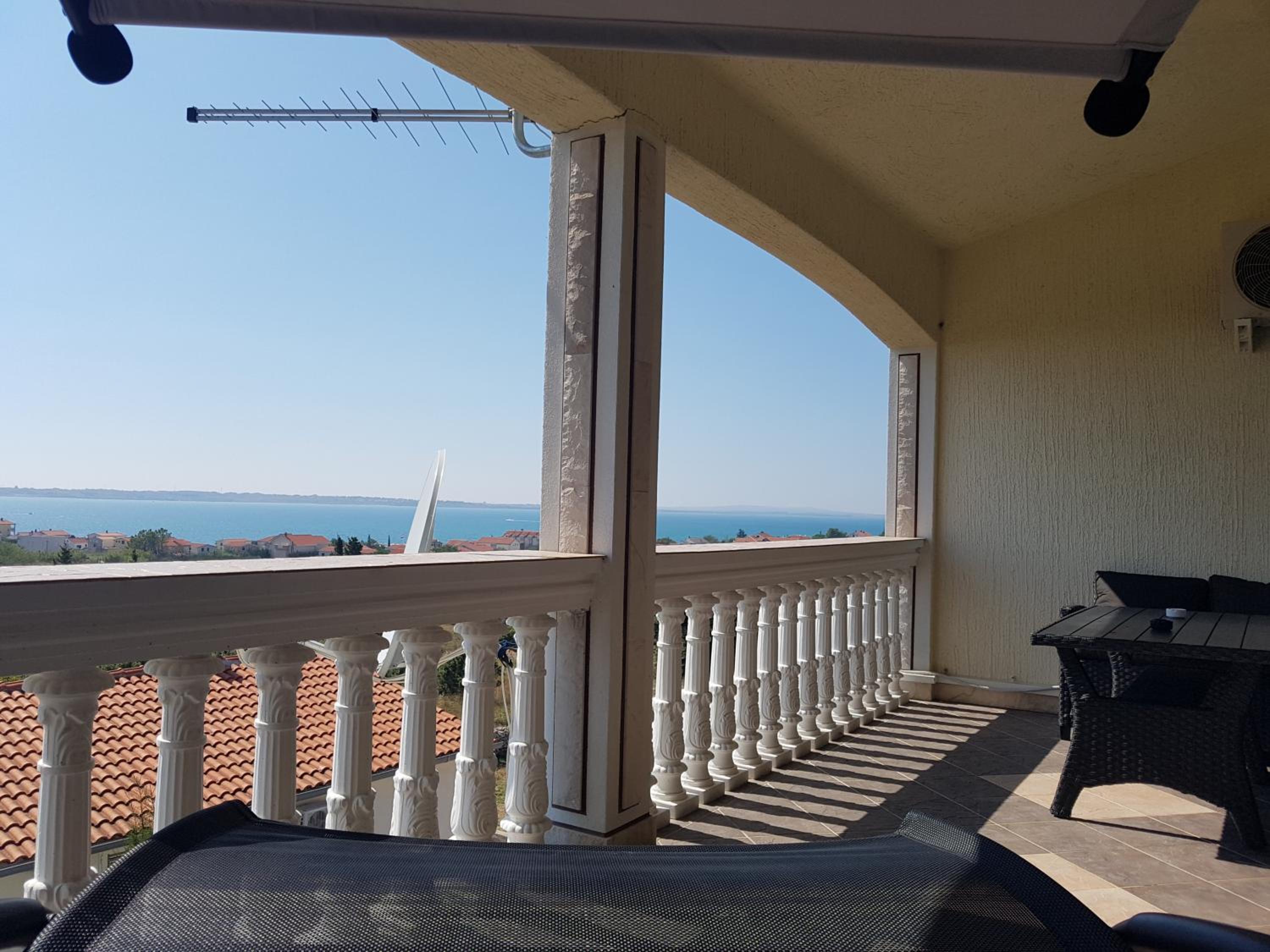 Two-Bedroom Apartment - Photo 3
