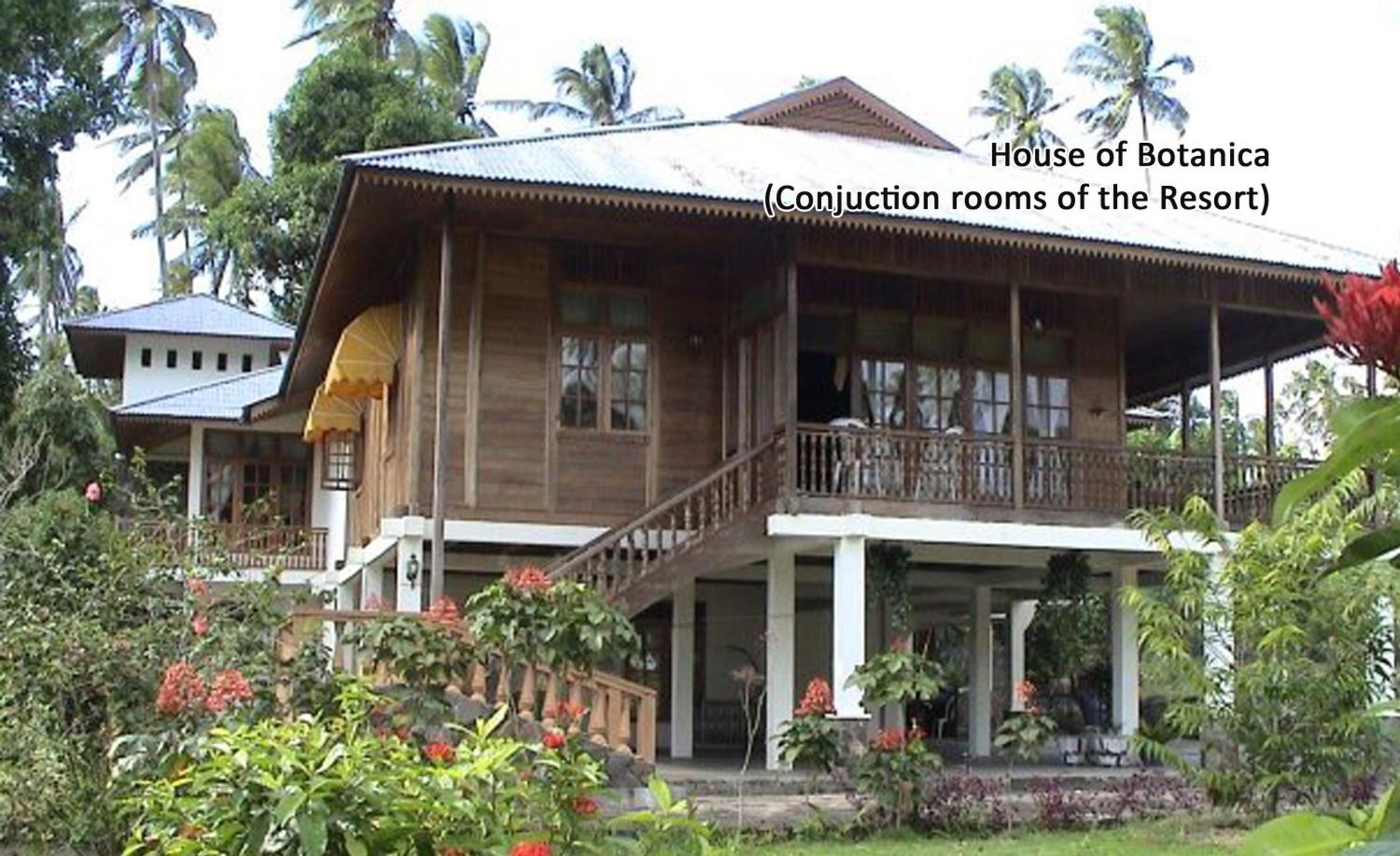 Three-Bedroom Villa photo 3