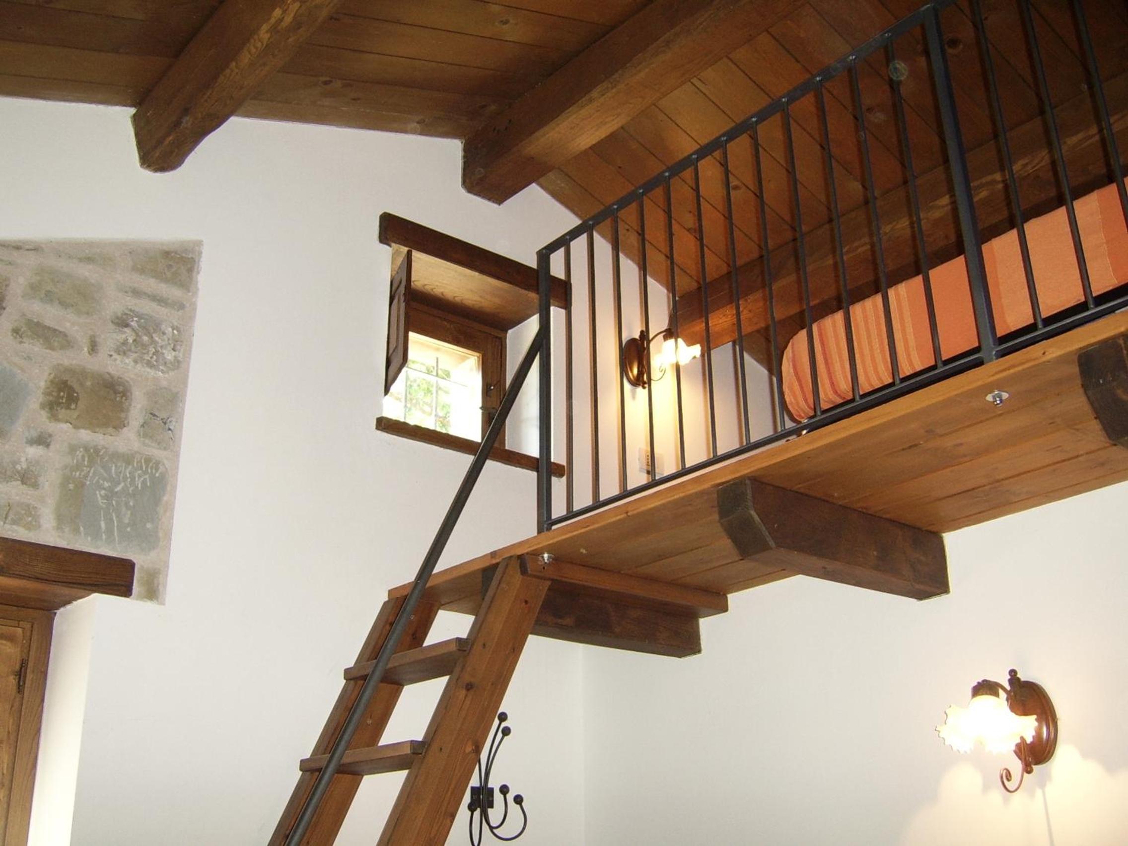 Apartment with Mountain View - Photo 6