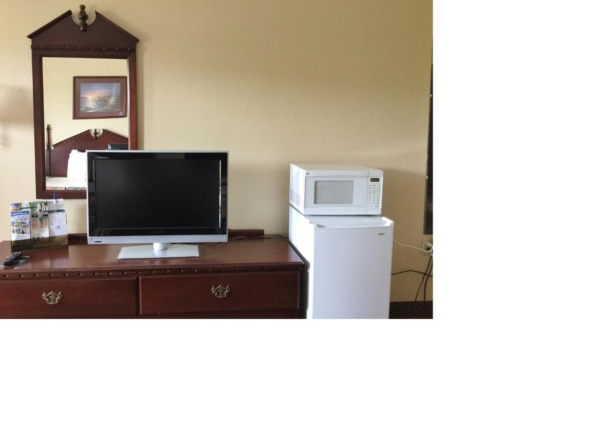 Double Room with Two Double Beds - Photo 2