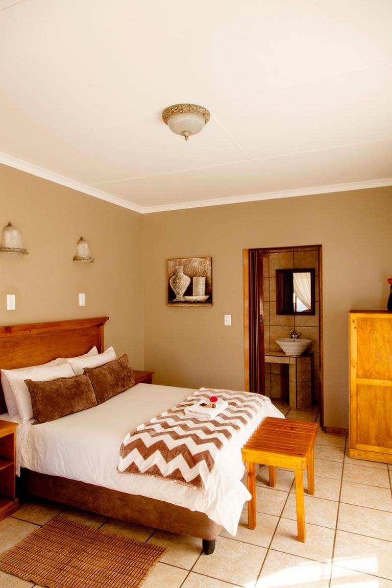 Standard Double Room photo 2