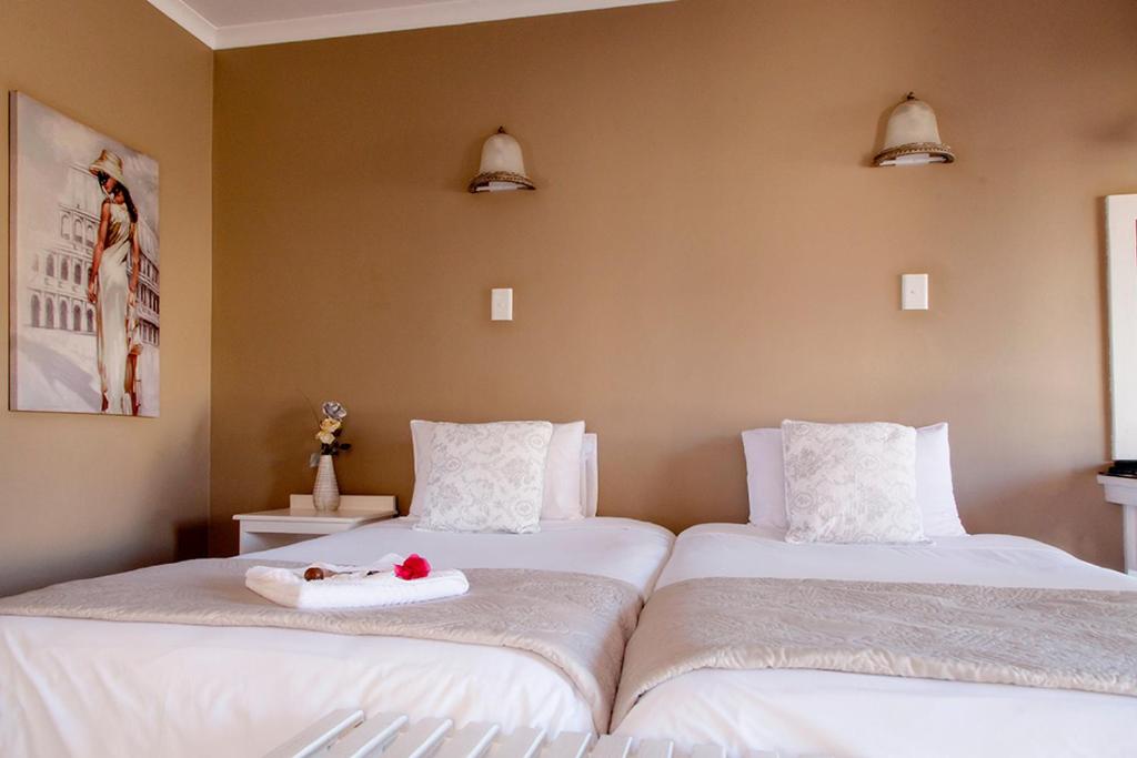 Standard Twin Room photo 3