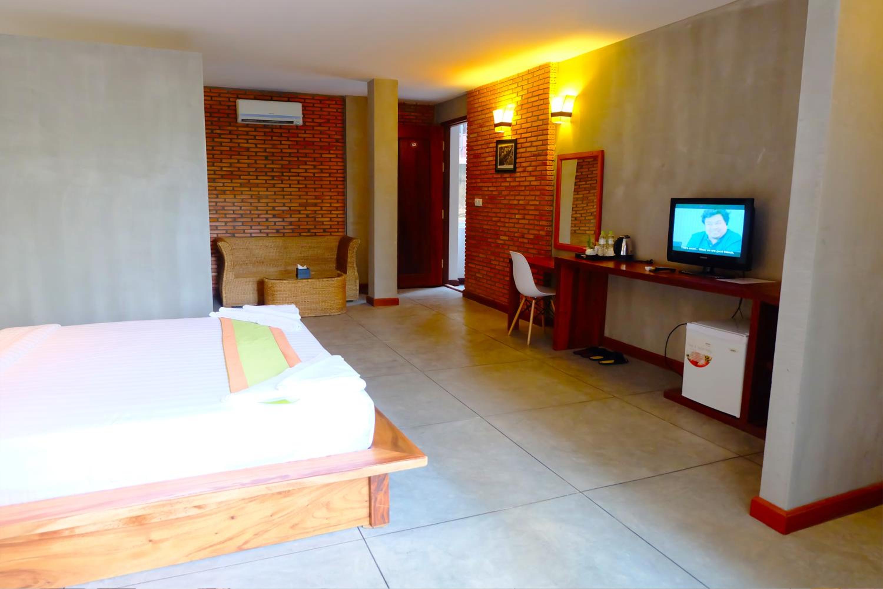 Large Single Room photo 3