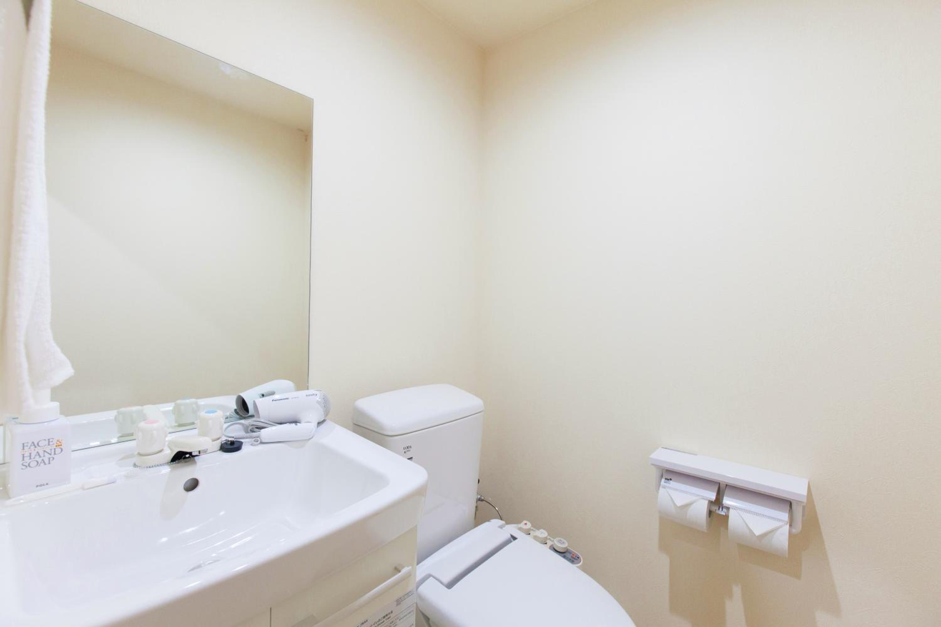 Japanese-Style Room - Photo 6