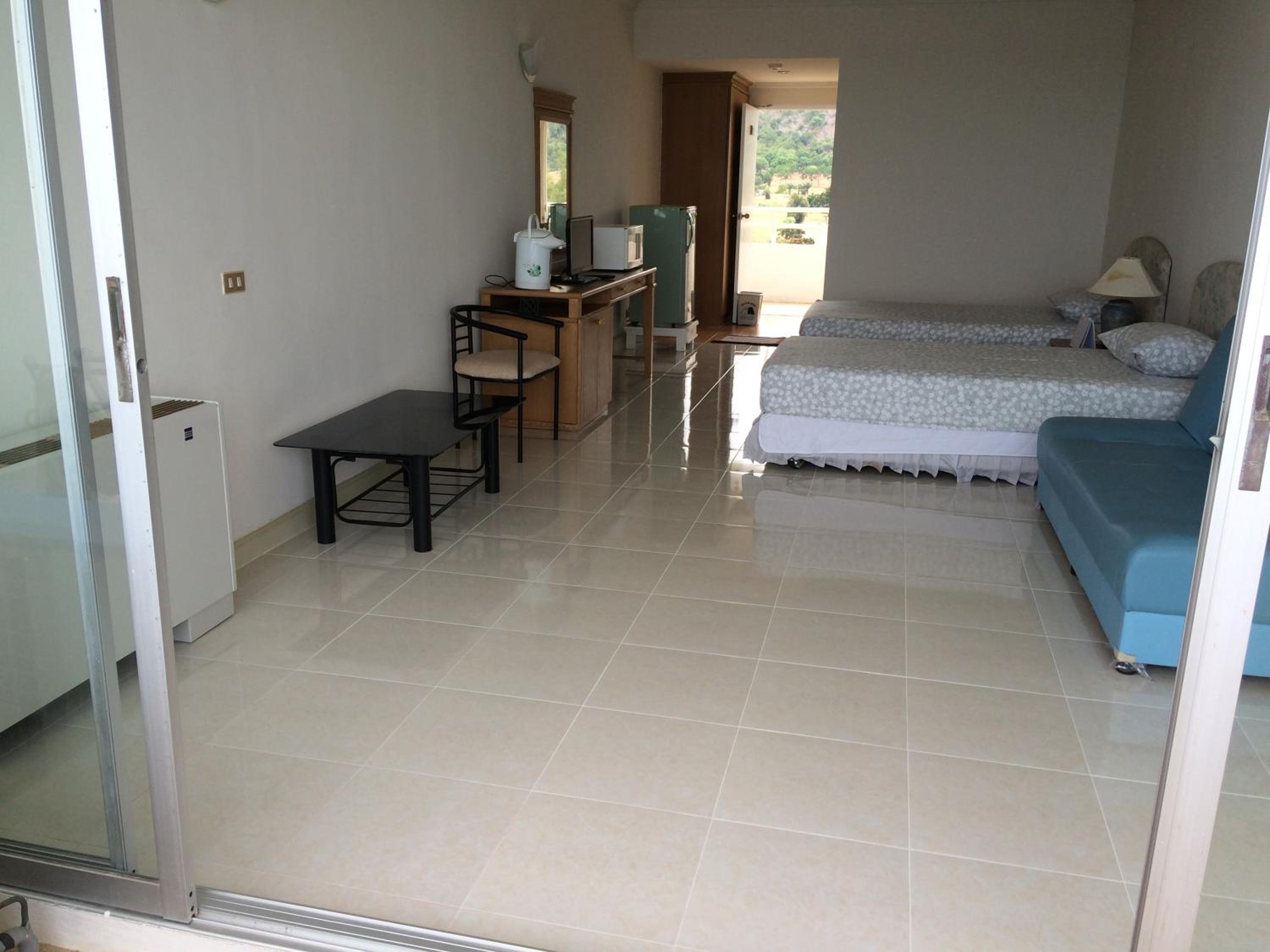 Standard Twin Room with Sea View photo 1
