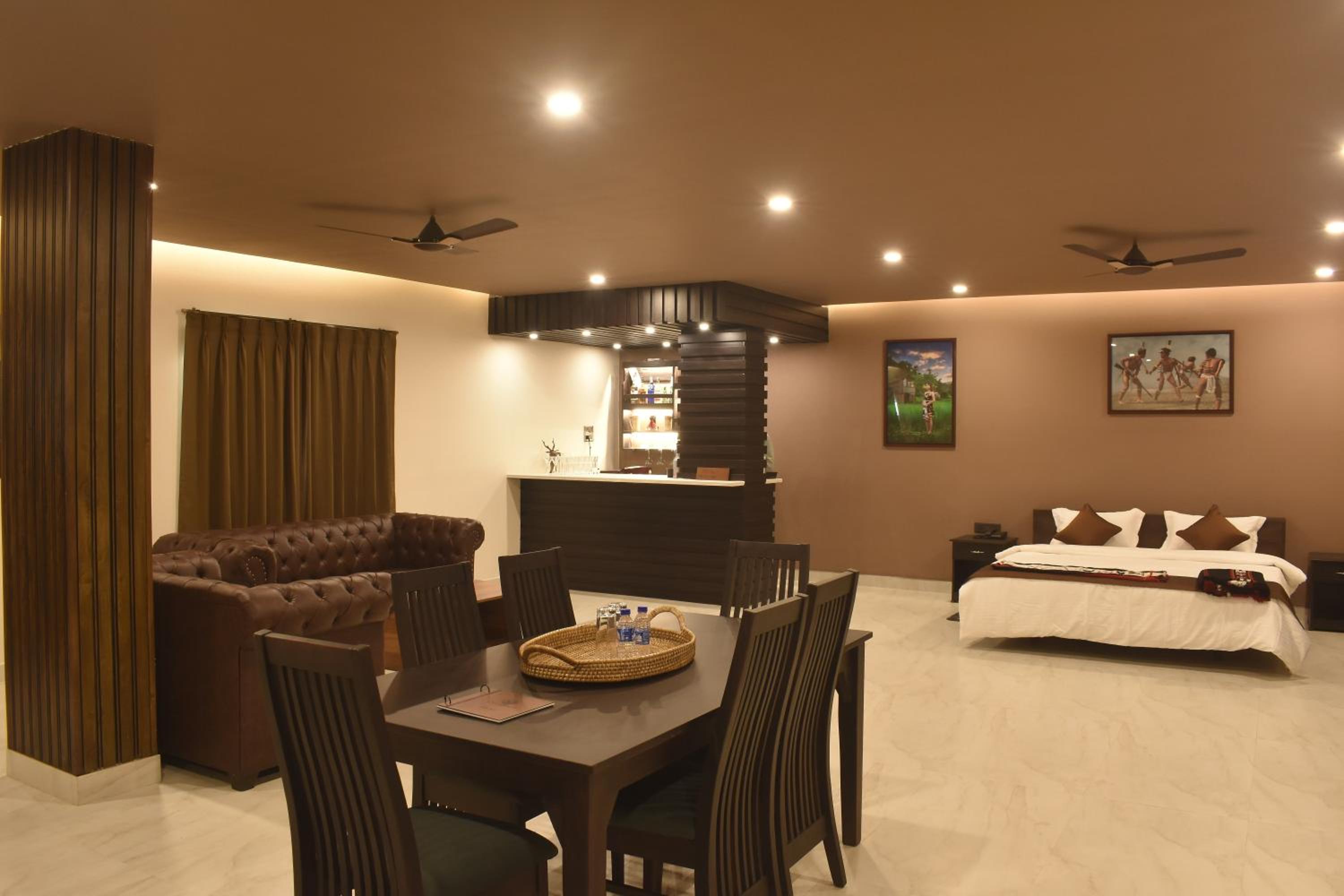 King Suite - Photo 1