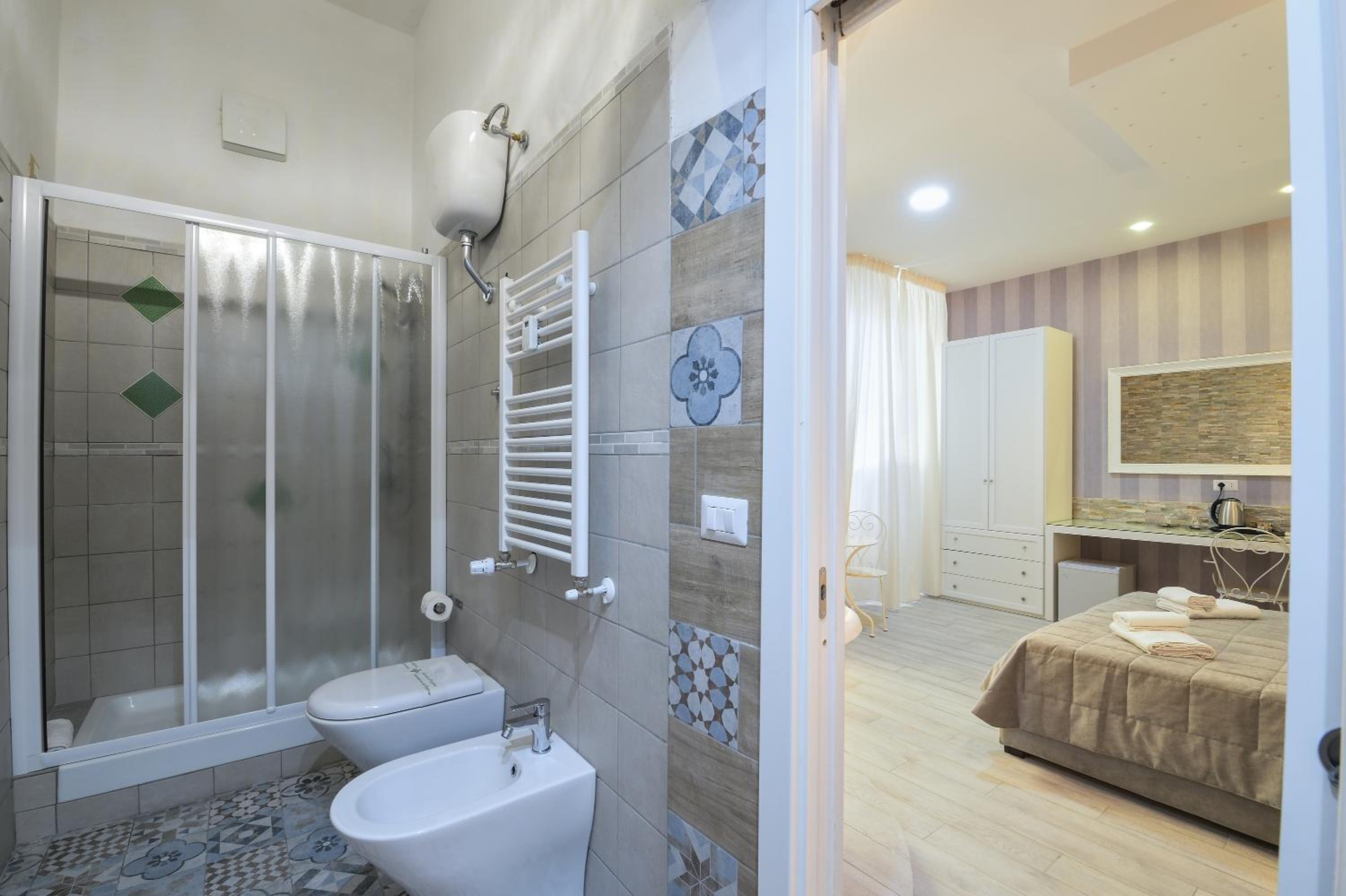 Deluxe Double Room photo 2