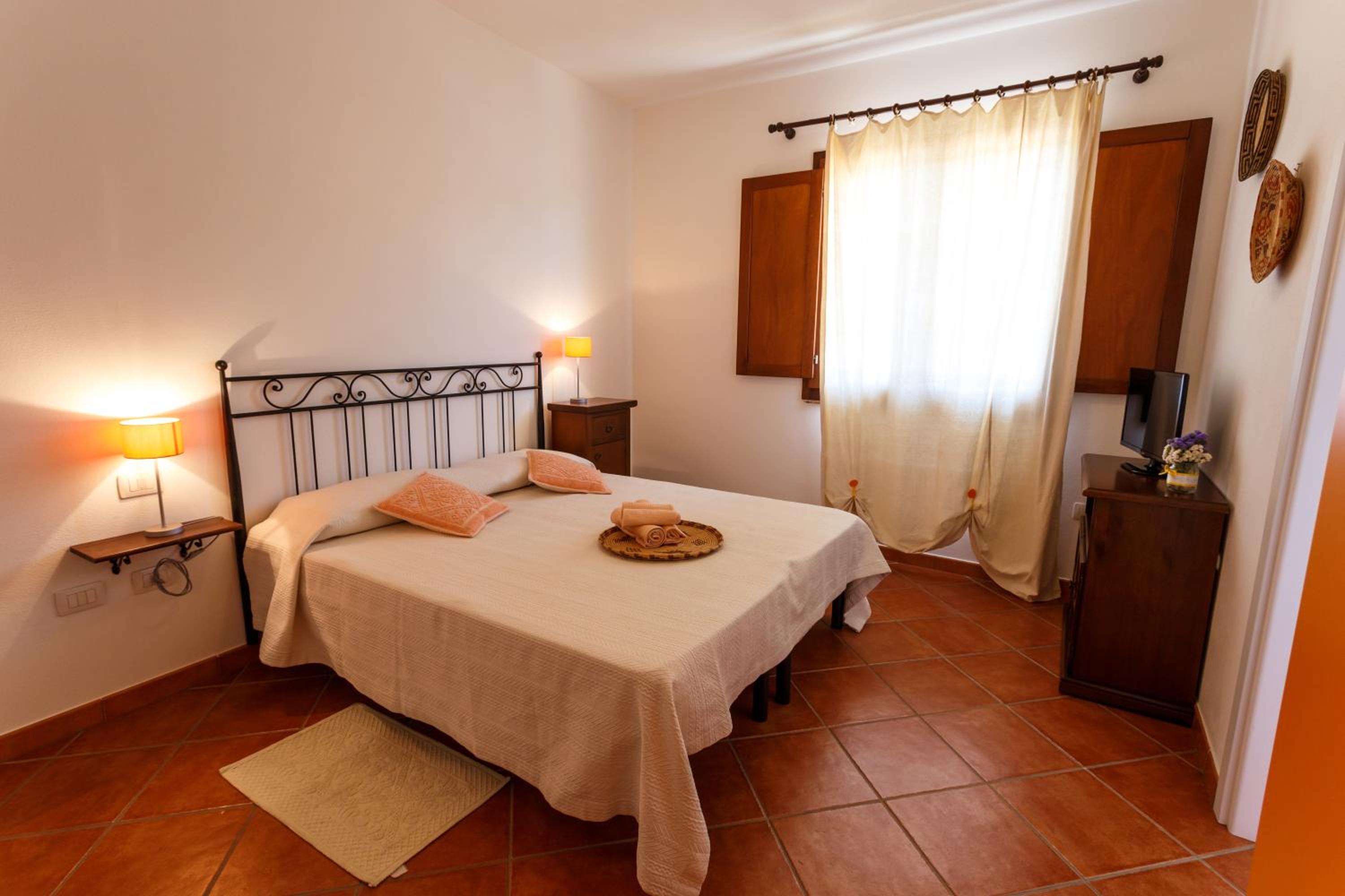 Large Double Room photo 1
