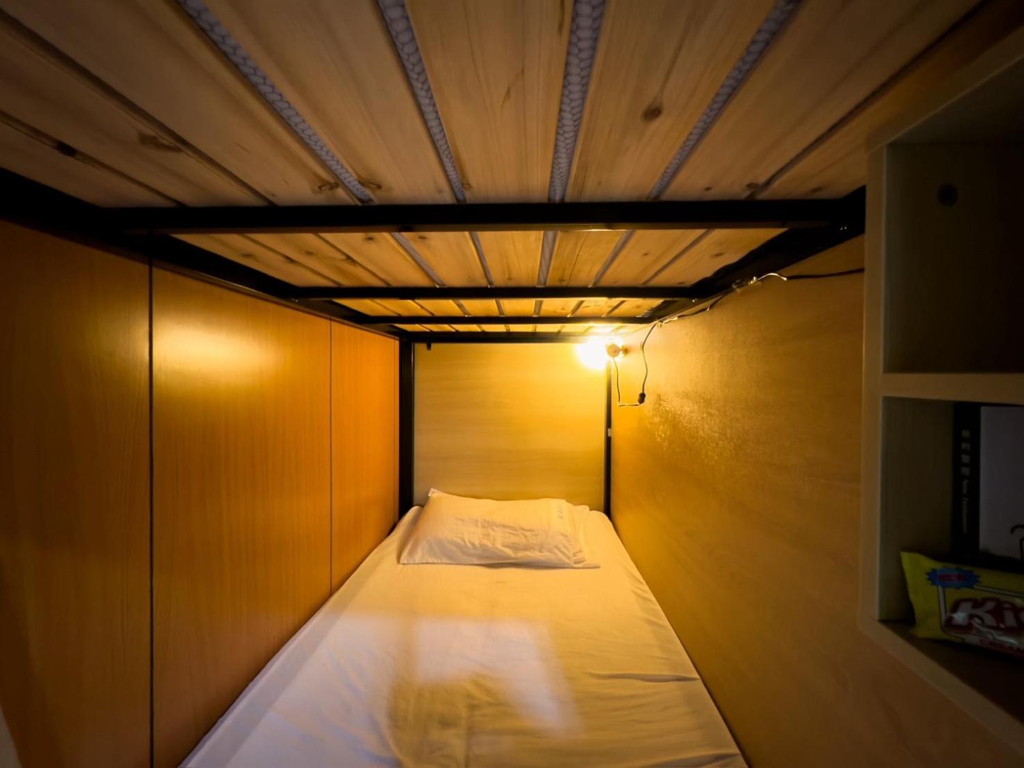 Bed in 6-Bed Mixed Dormitory Room