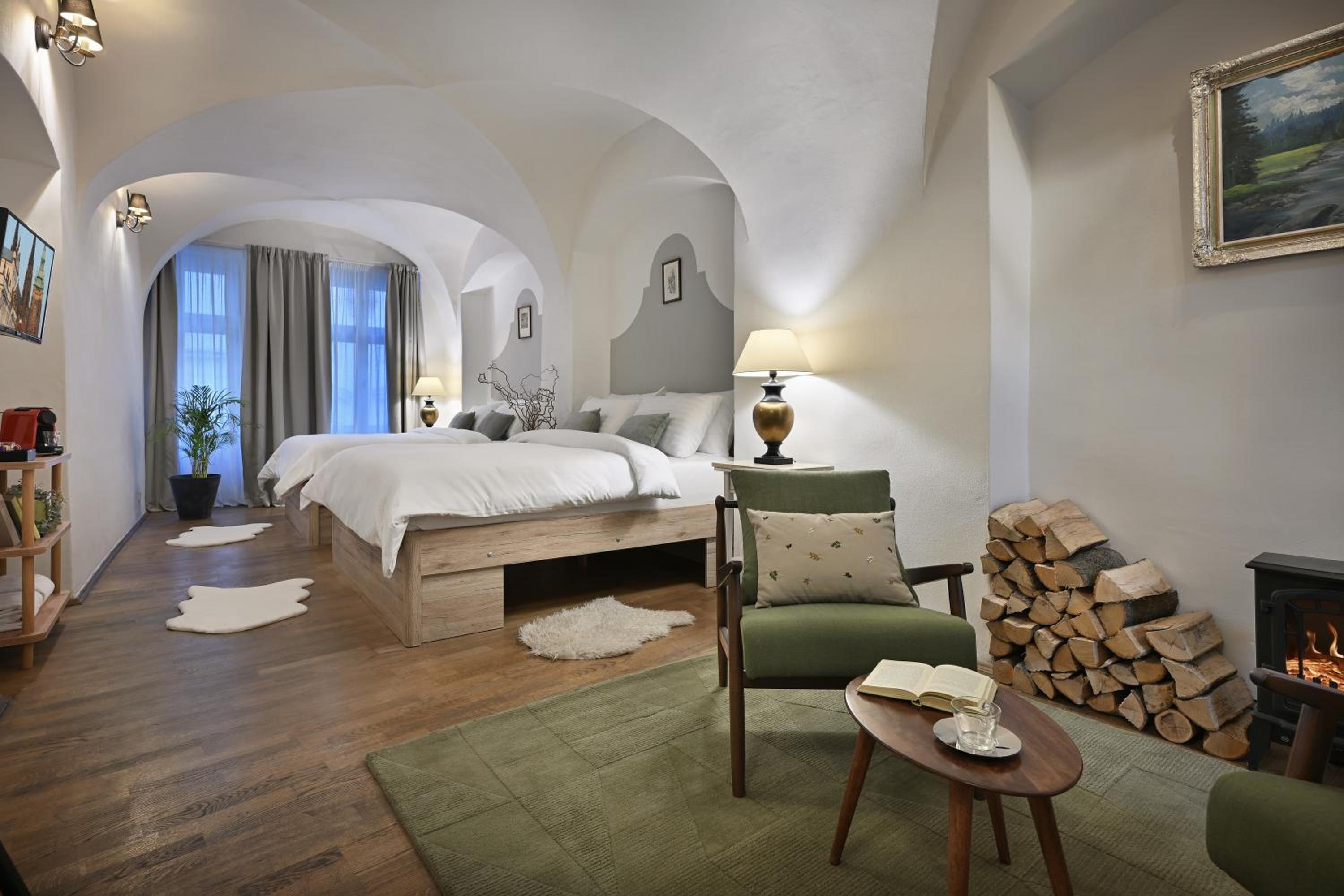 Deluxe Family Suite