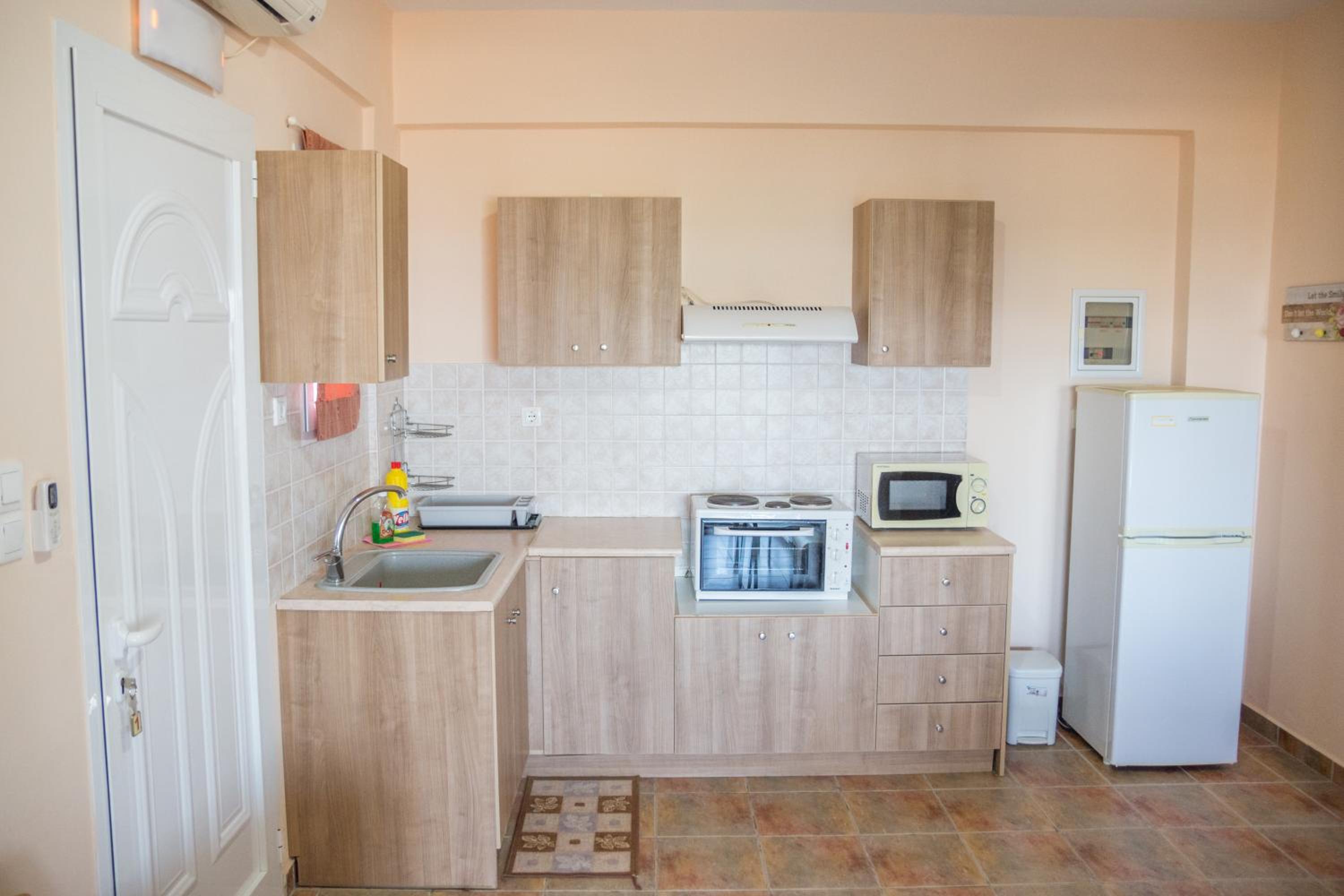 One-Bedroom Apartment with Balcony and Sea View photo 1