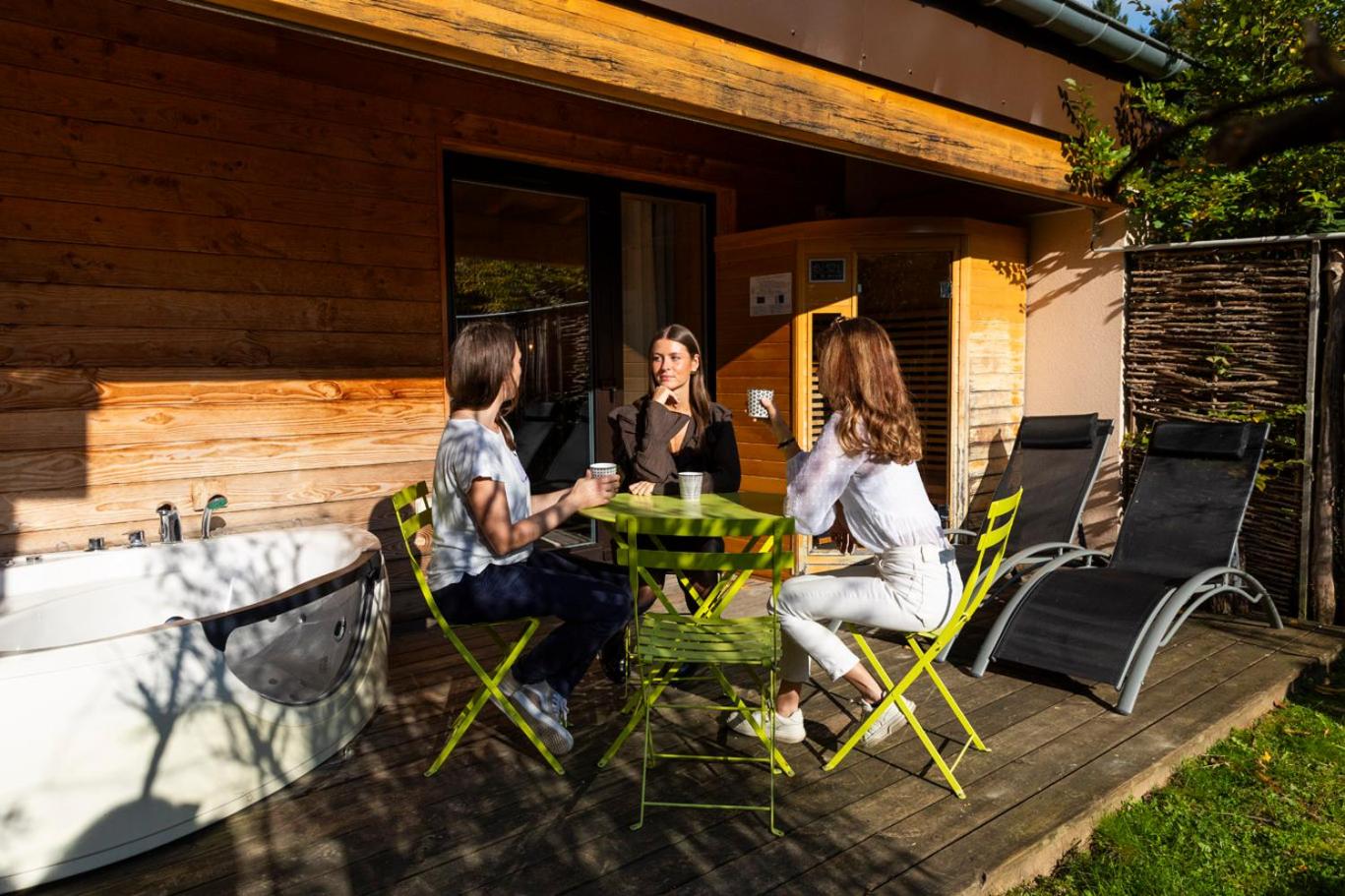 VIP Lodge 