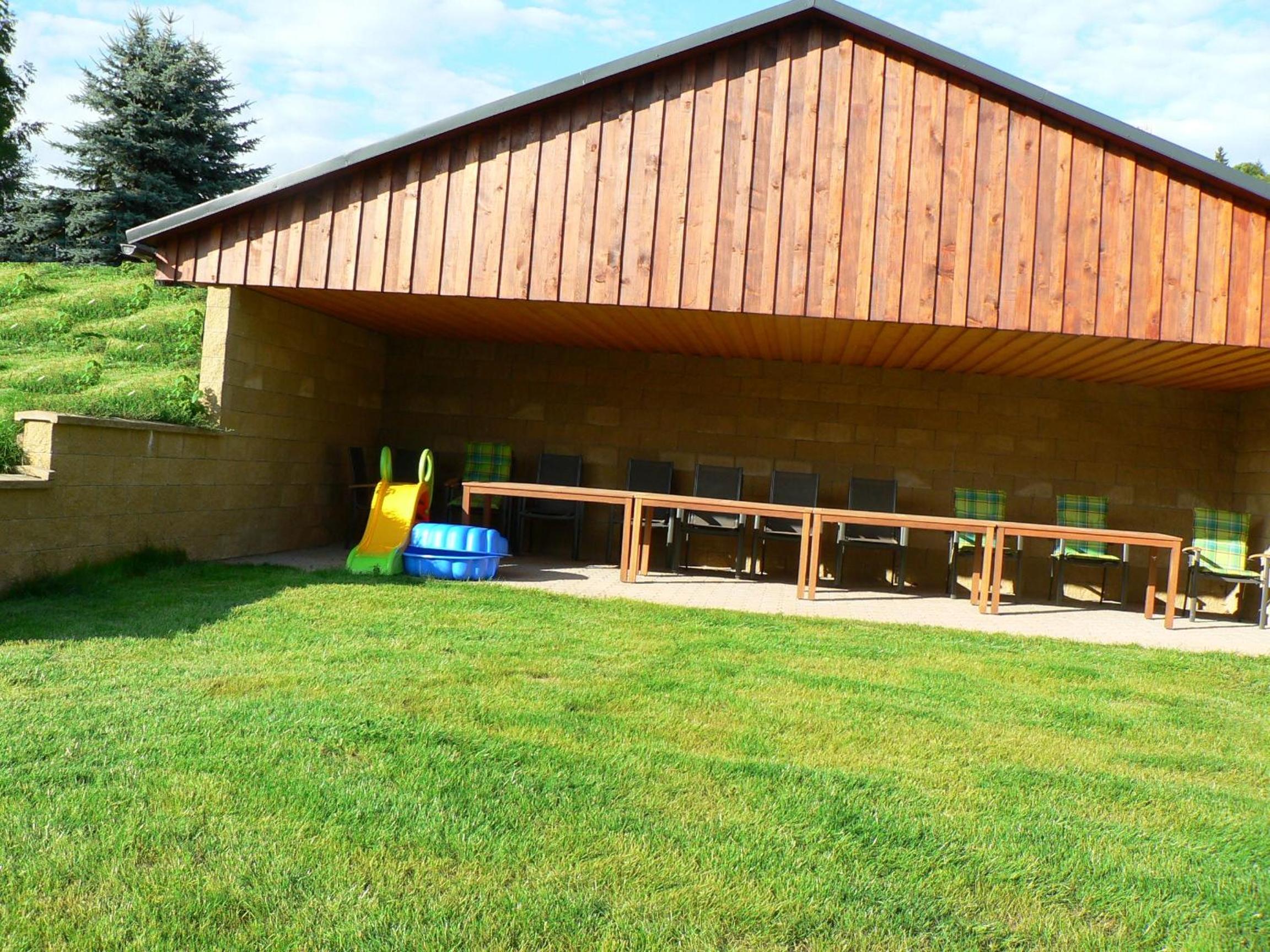 Family Studio 3 - Photo 33