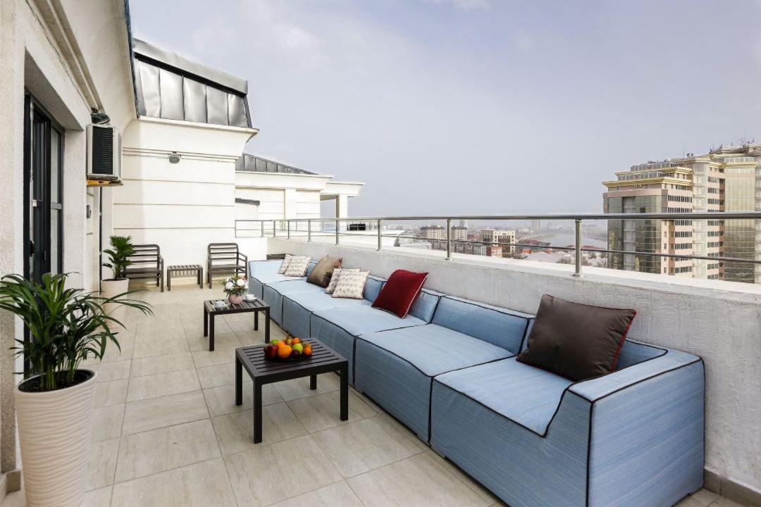 Two Bedroom Penthouse - Photo 2