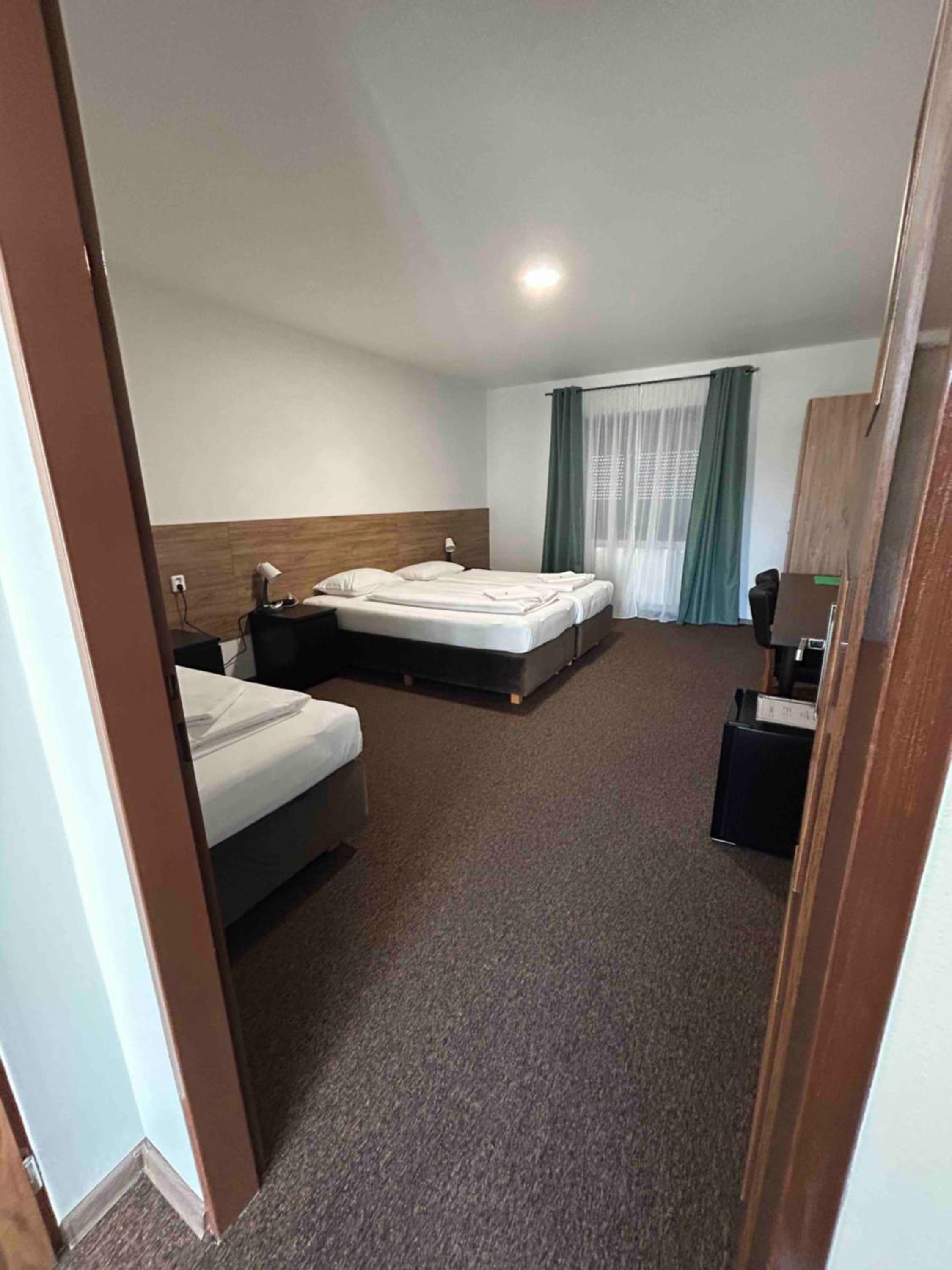 Standard Triple Room photo 2