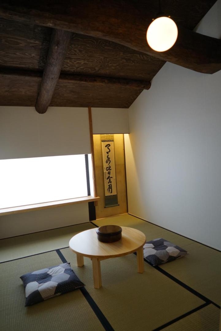 Japanese-Style Economy Room with Shared Bathroom and Shared Toilet - Photo 5