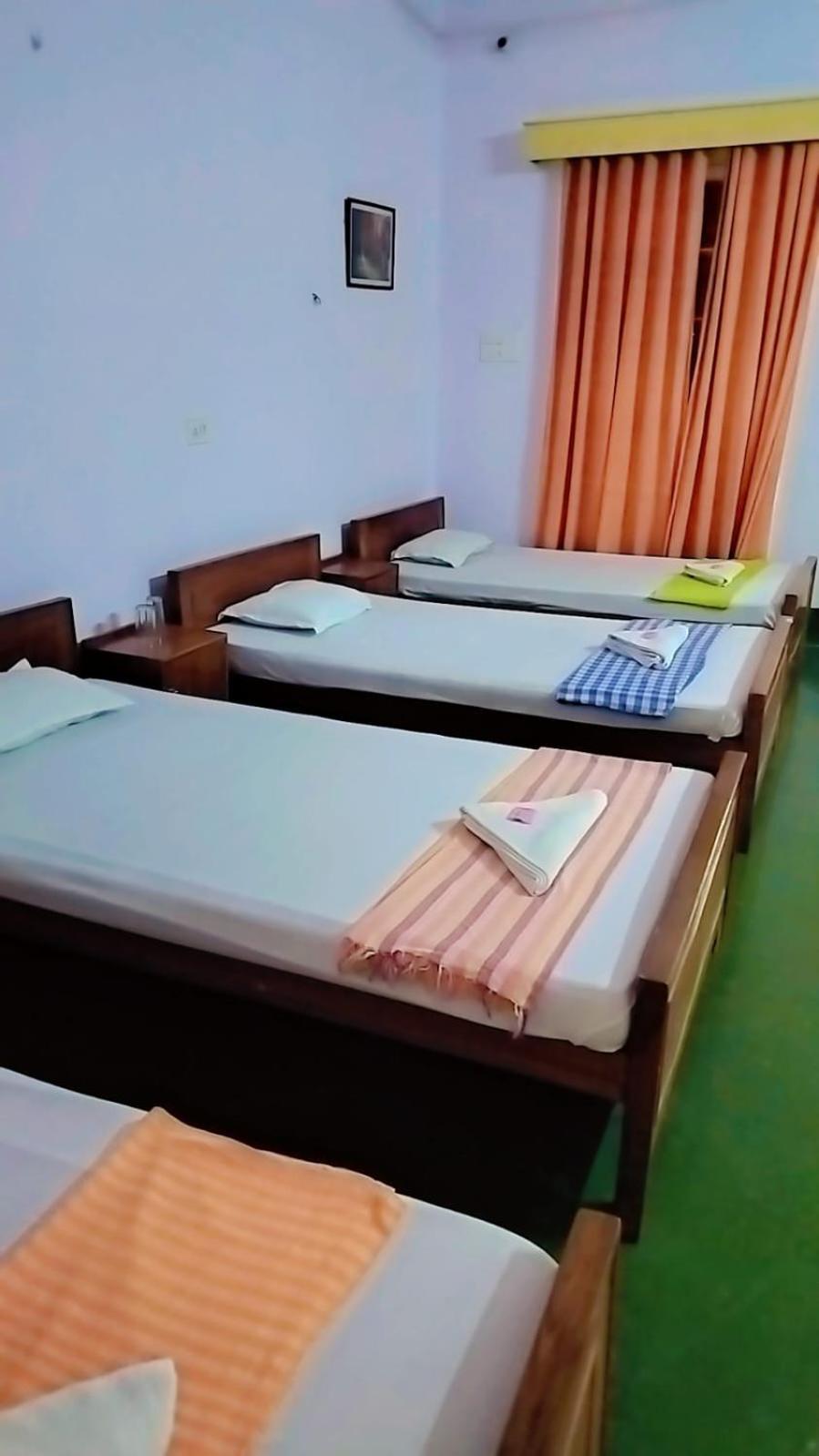 Deluxe Double Room with Shower