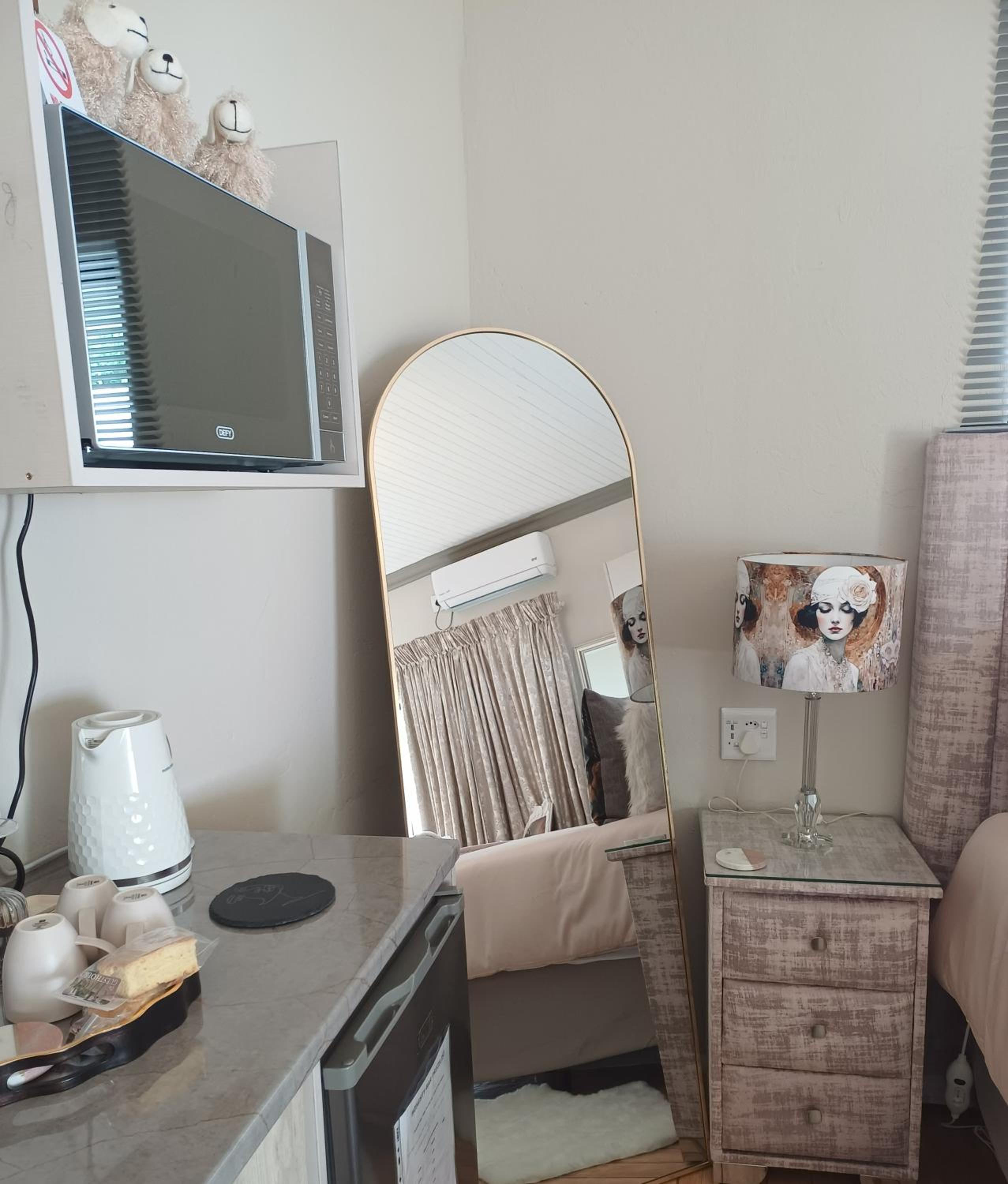Luxury Family Room photo 3