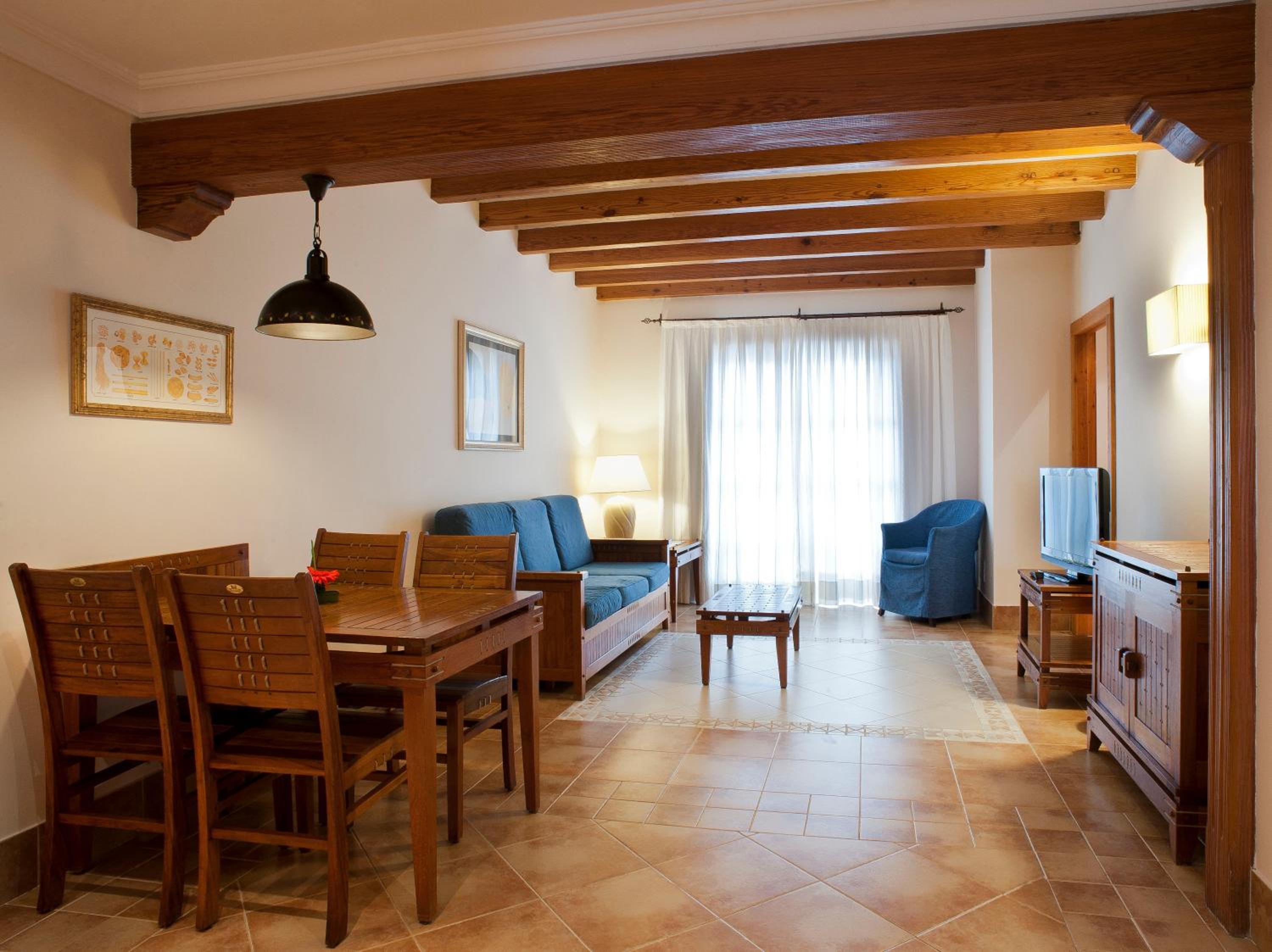 Habitación Familiar (2 Adultos + 2 Niños)