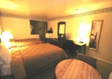 Double Room with Two Double Beds - Photo 3