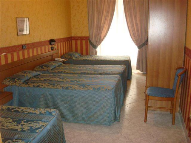 Triple Room photo 2