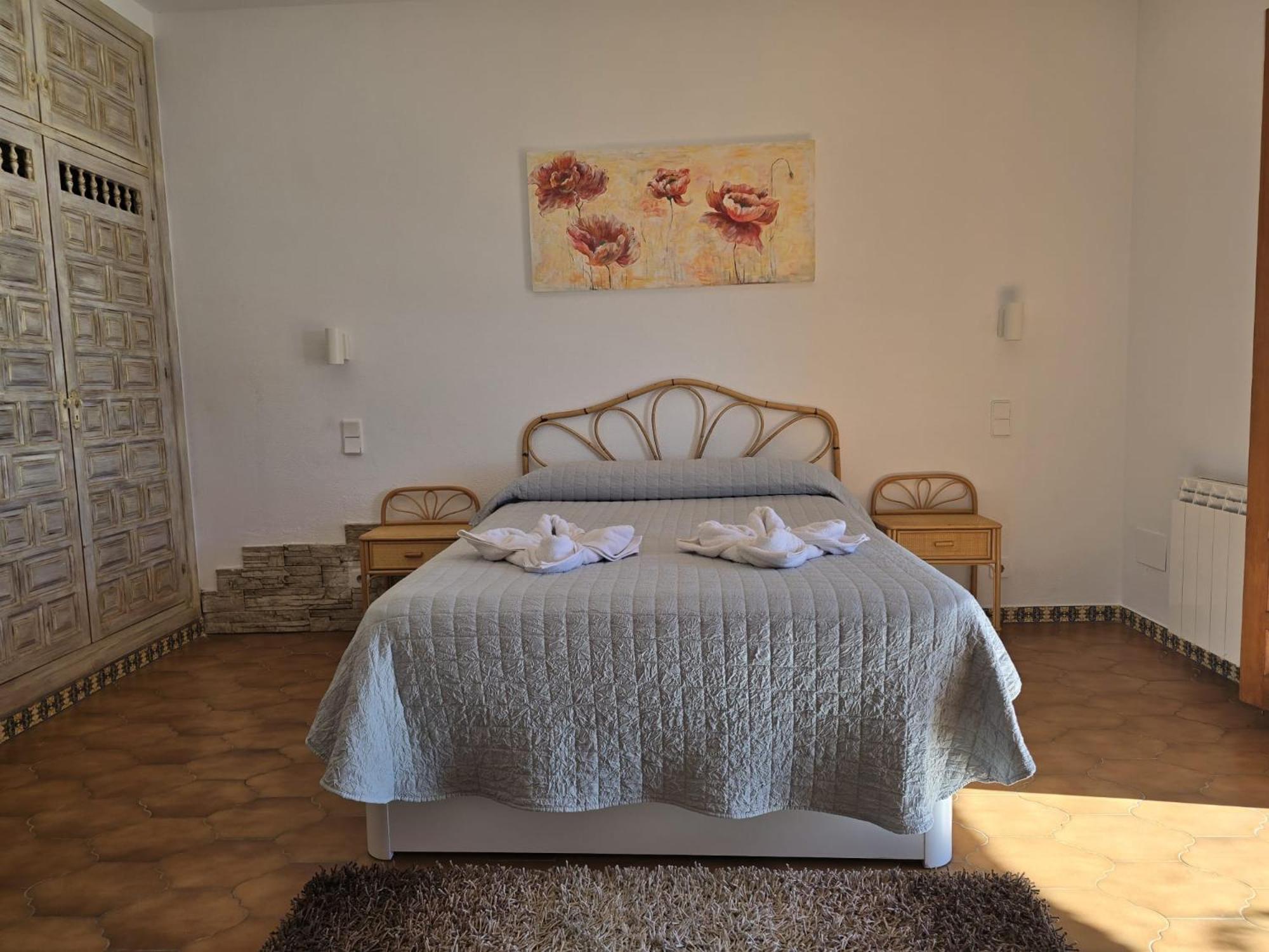 Deluxe Queen Suite