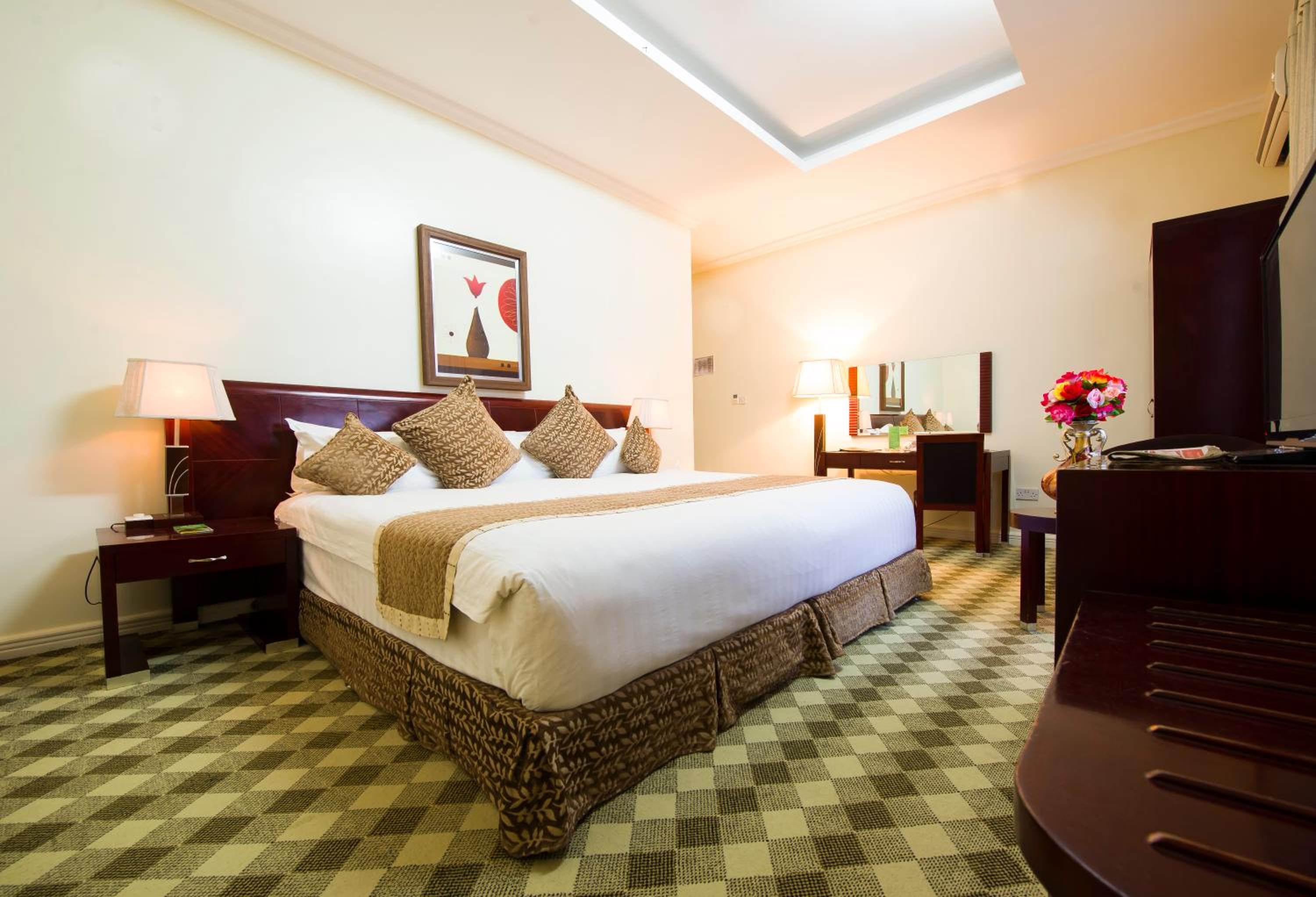 Deluxe Double Room (2 Adults + 1 Child) photo 3