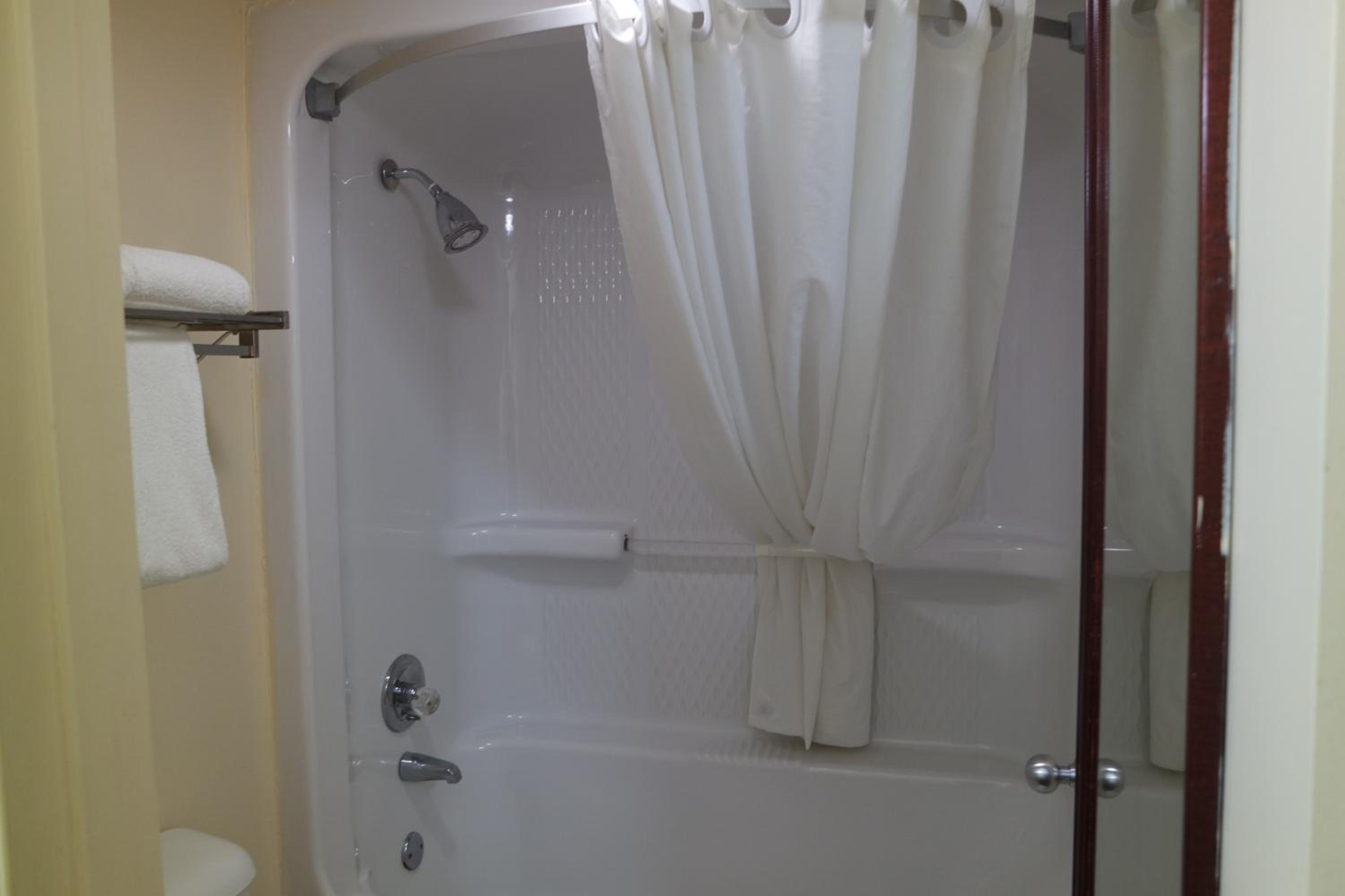 Double Room with Two Double Beds - Smoking - Photo 5