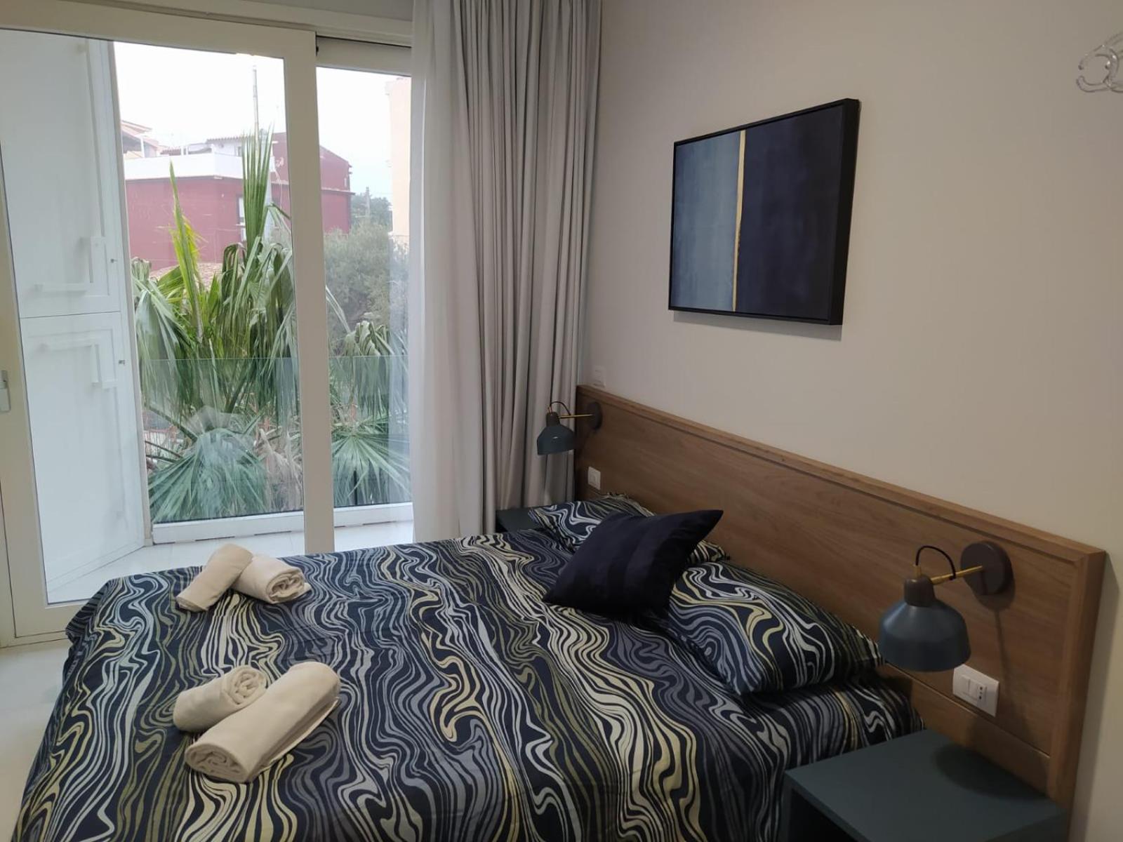 Appartamento con due camere con balcone