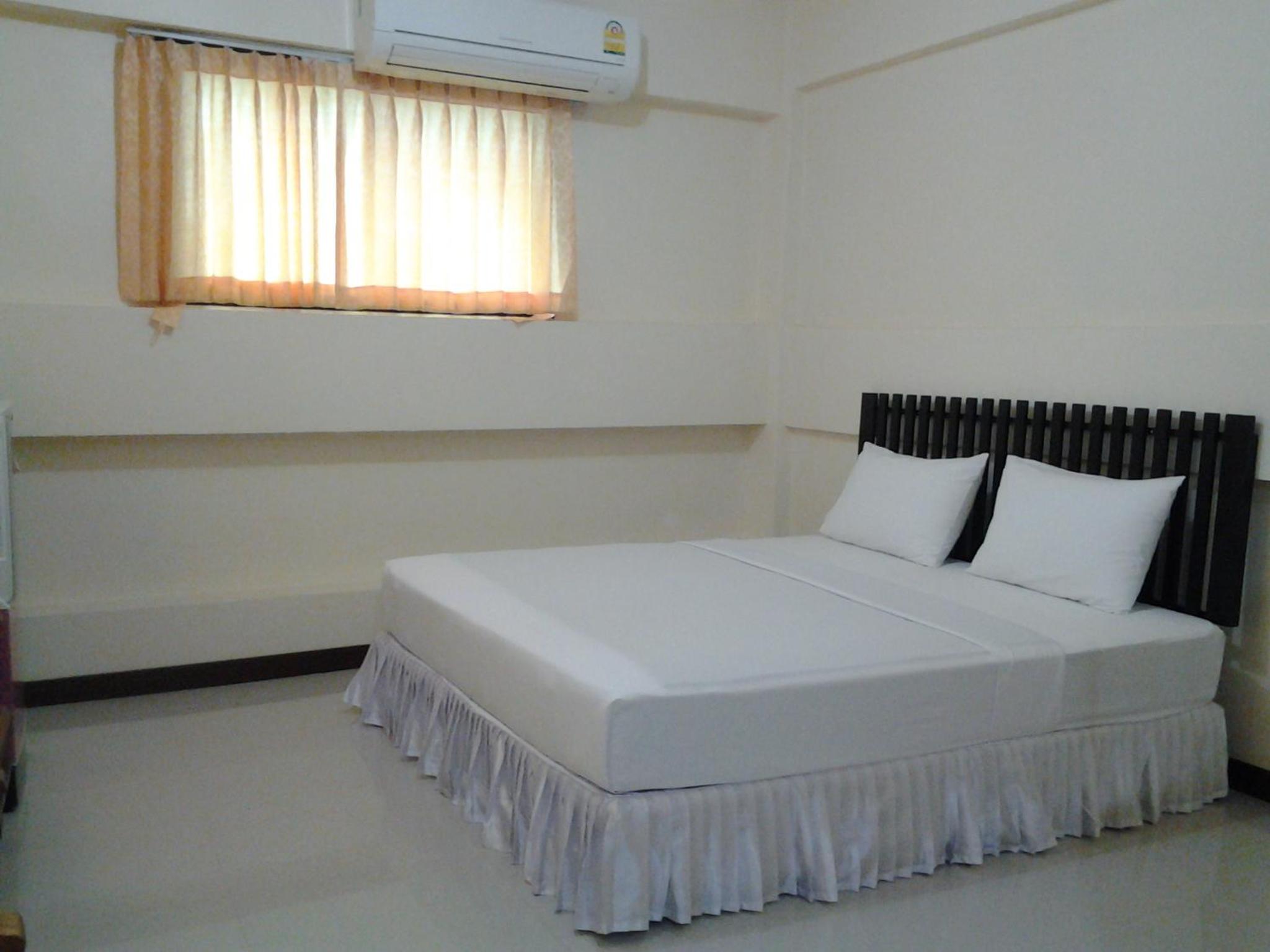 Standard Double Room - Photo 2